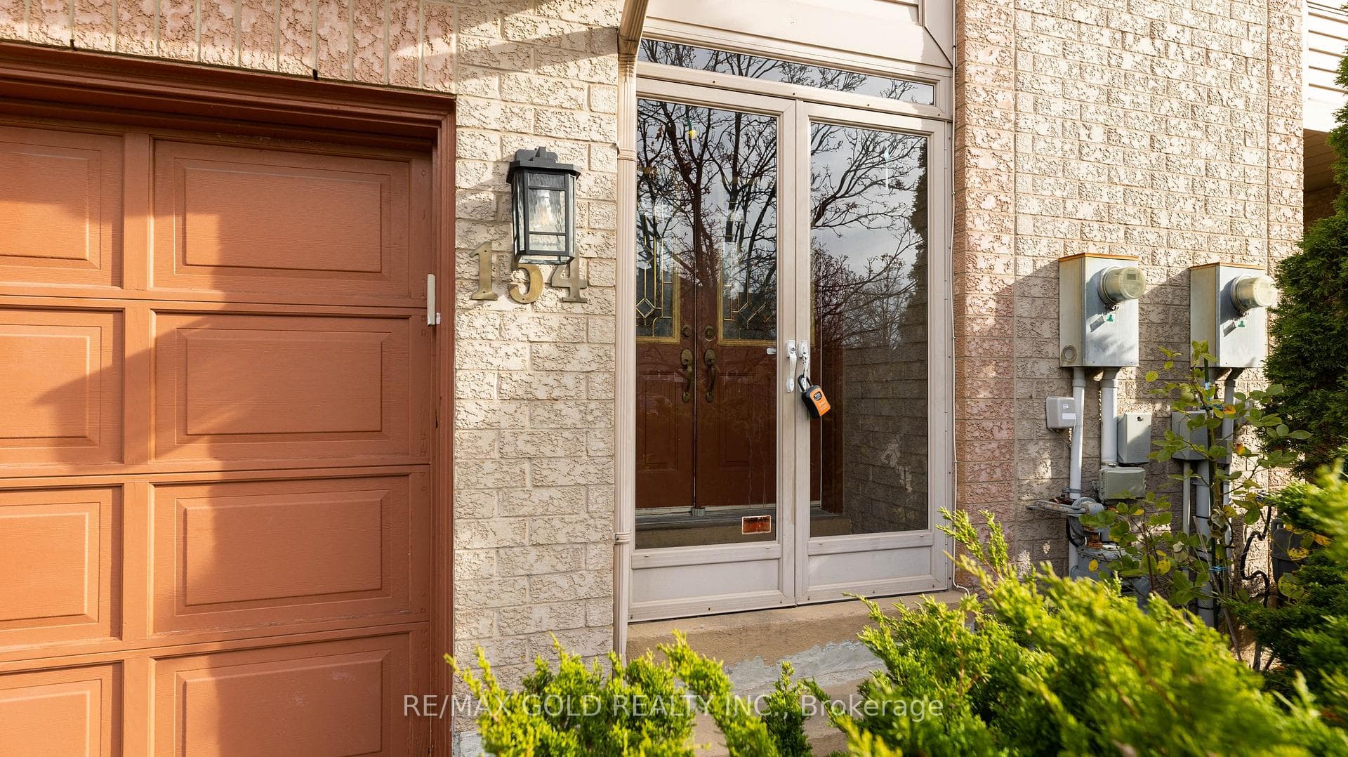 154 Kenwood Drive photo 4