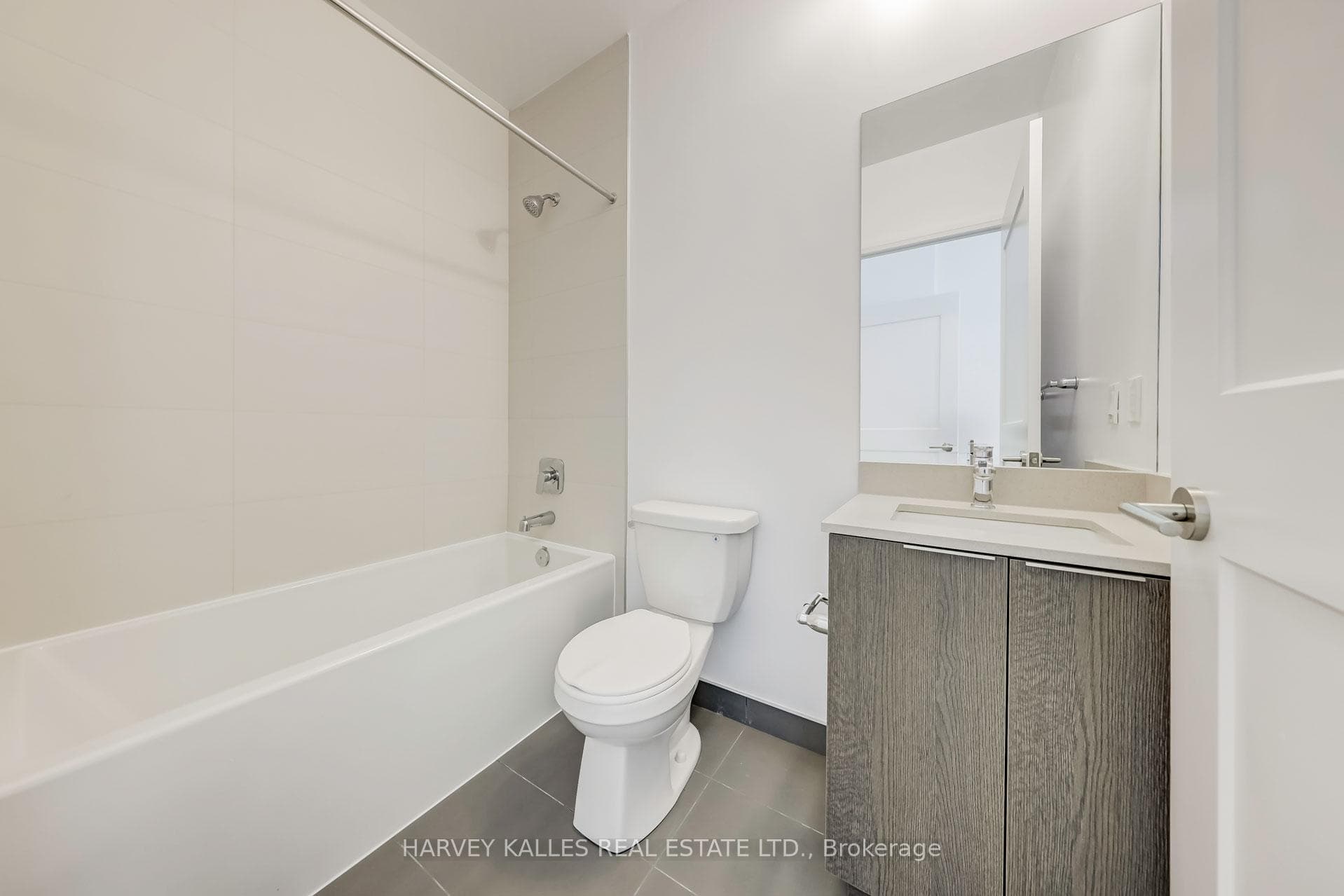 50 Dunfield Avenue Unit TH116 photo 19