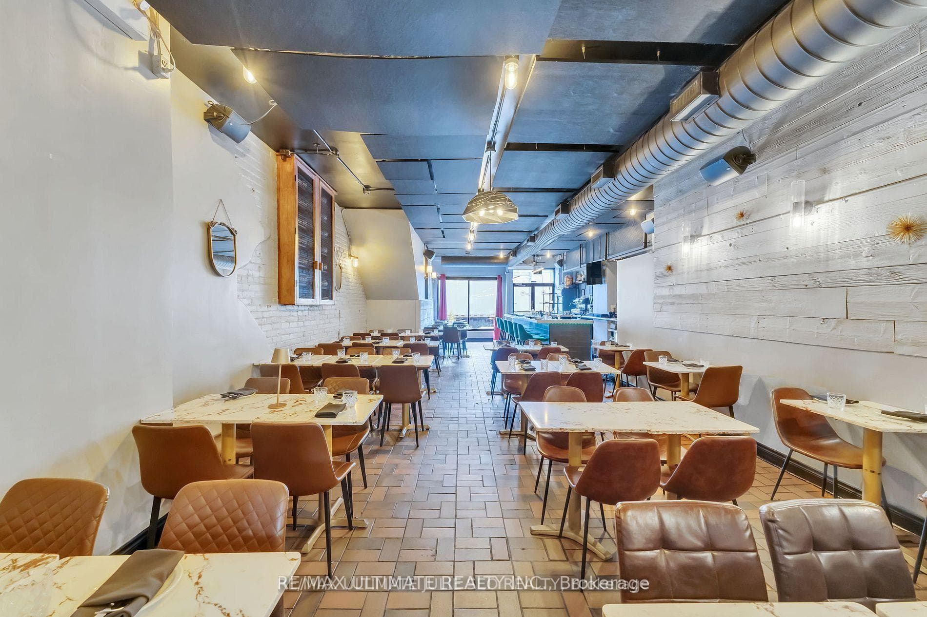 1108 St Clair Avenue photo 4