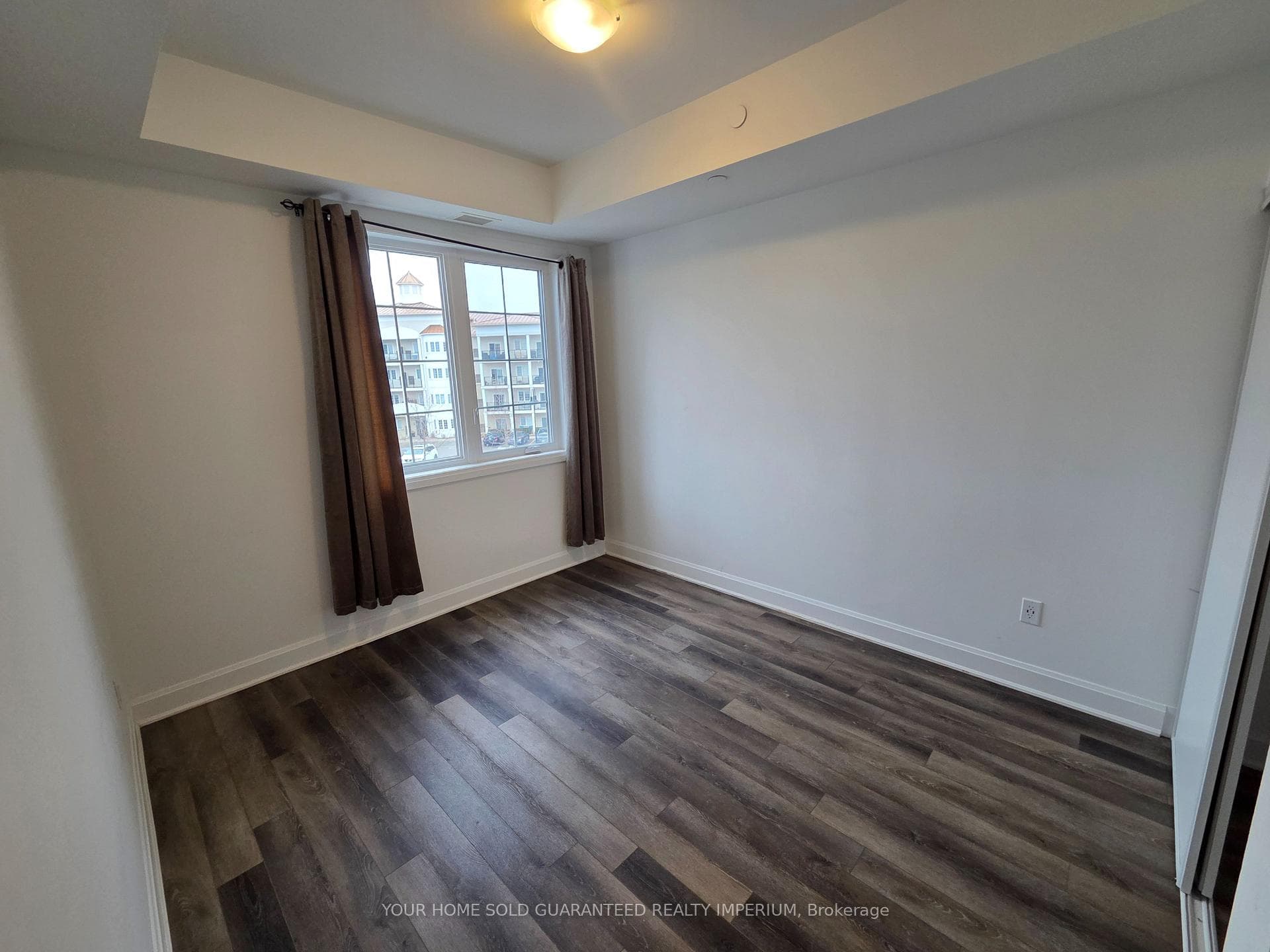 50 Lakebreeze Drive Unit 327 photo 6