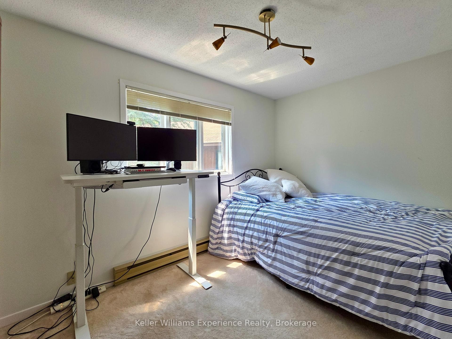 49 Southbank Drive Unit 10 photo 19