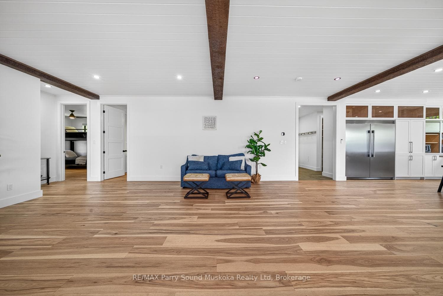 32 A11 Island photo 33