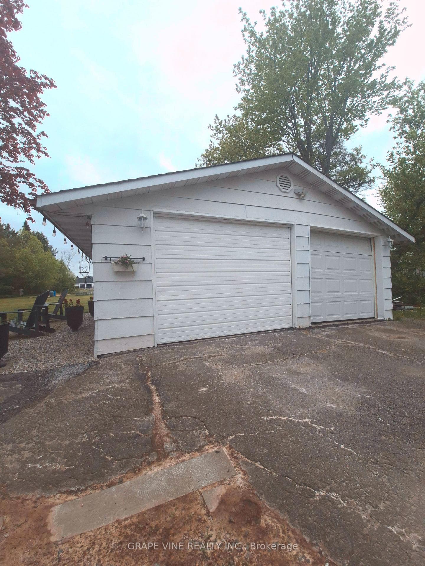 8942 Mitch Owens Road photo 18