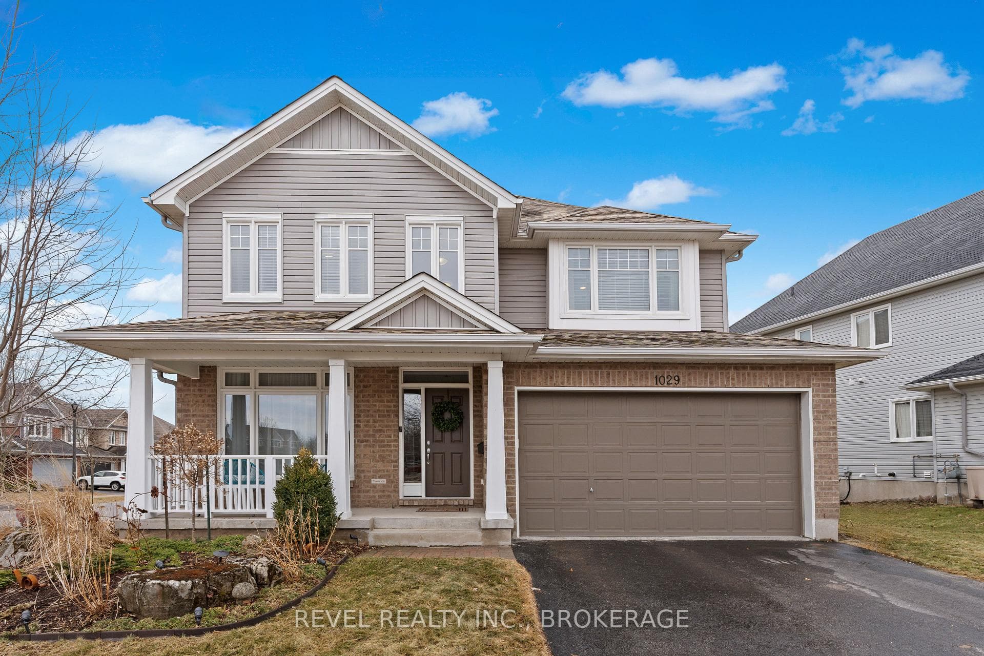 1029 Bluffwood Avenue photo 4