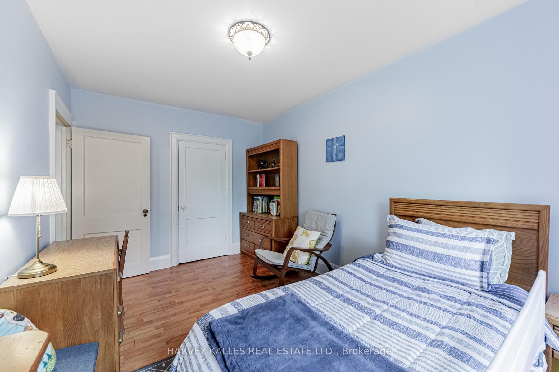 322 St Clements Avenue photo 20