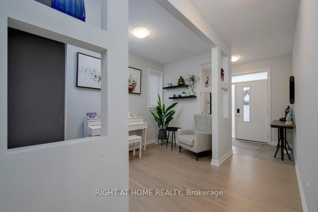 159 Boulonnais Grove photo 3