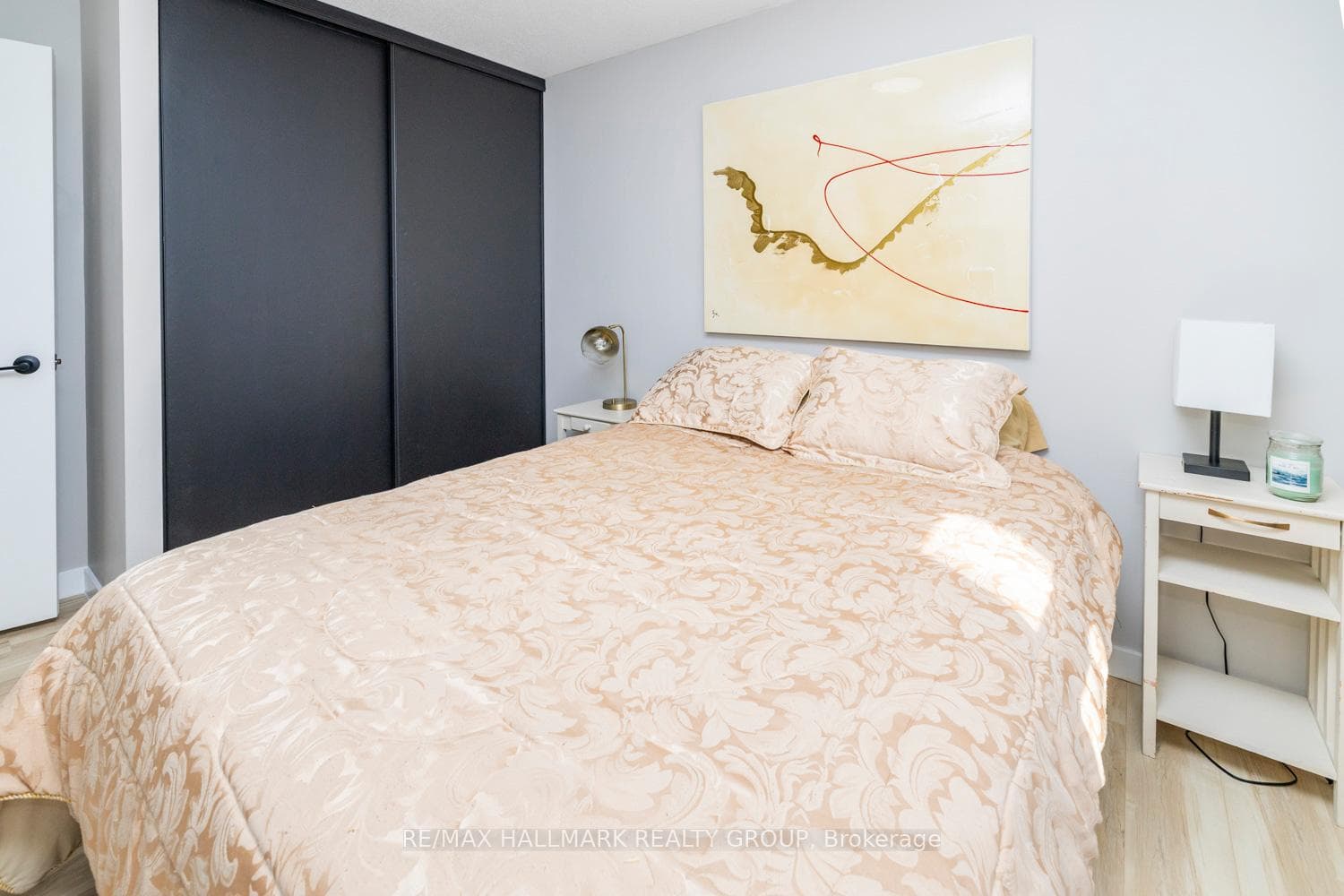 1729 Lamoureux Drive Unit C photo 23