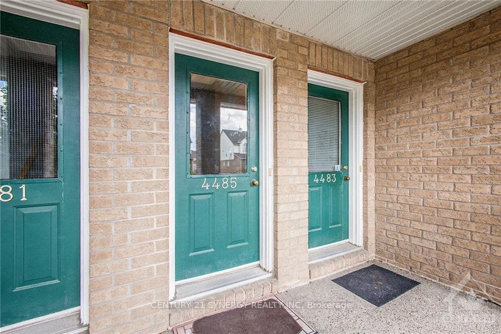 4485 HARPER Avenue photo 3