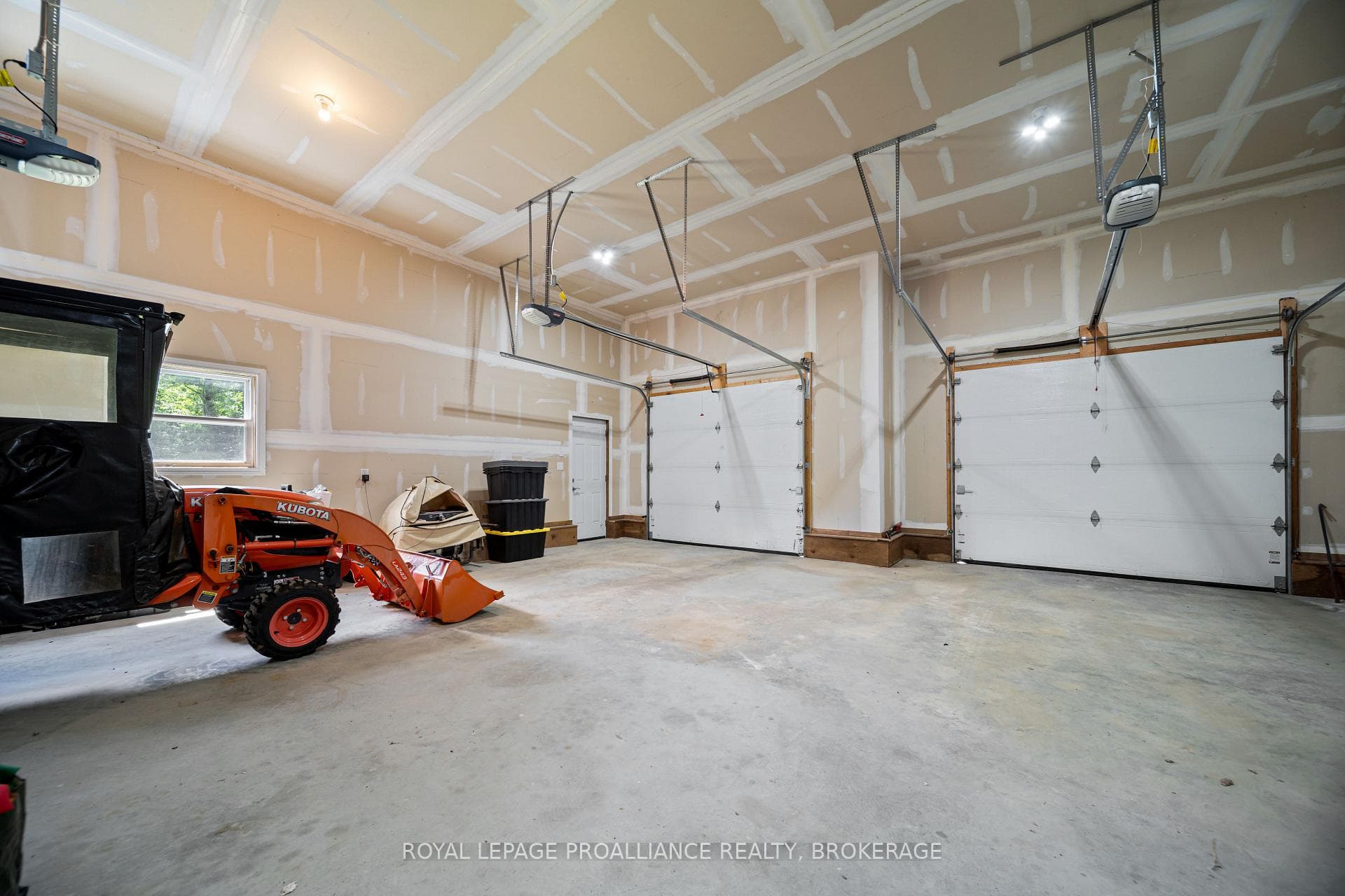 2800 Desert Lake Road photo 39