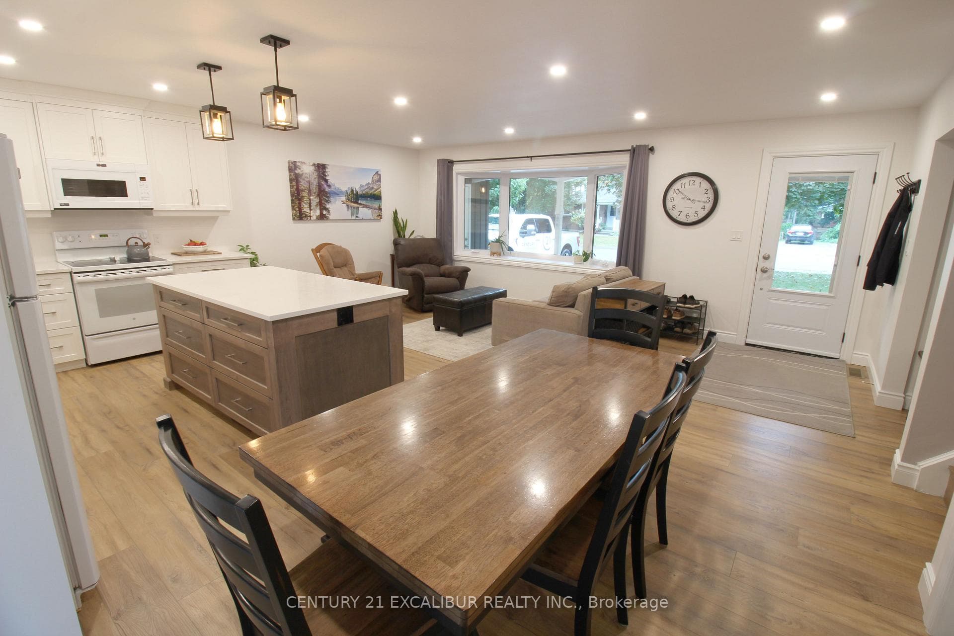 161 Irvine Street photo 7