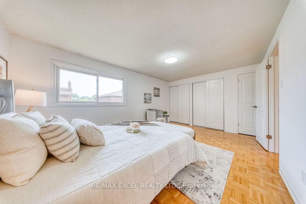 25 Barrington Crescent photo 25