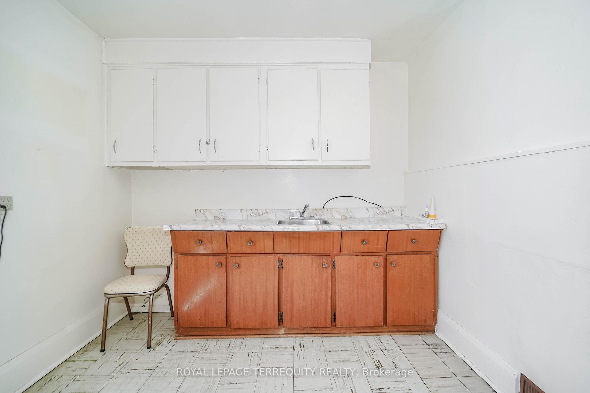 12 Earlscourt Avenue photo 29