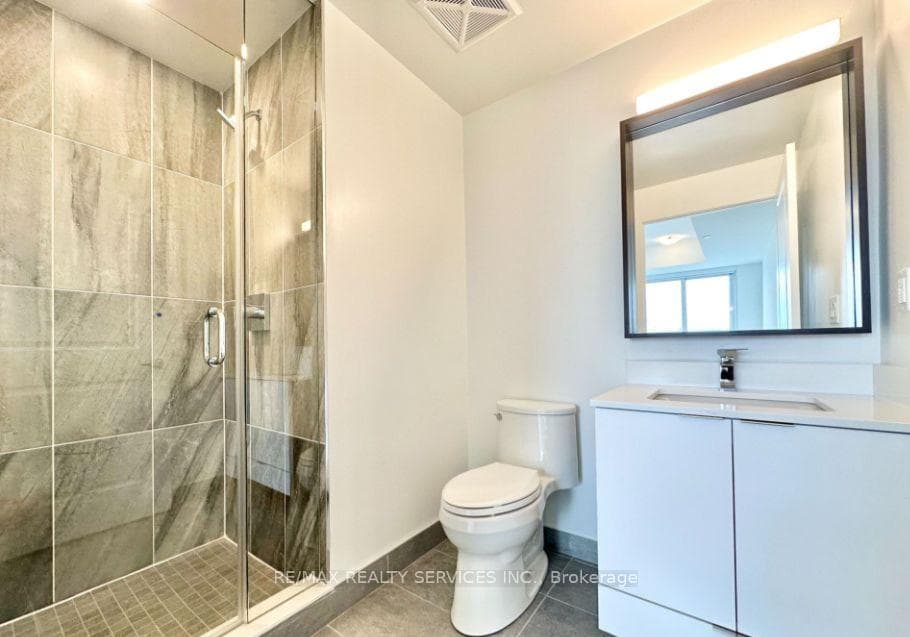 543 Richmond Street Unit 1004 photo 11