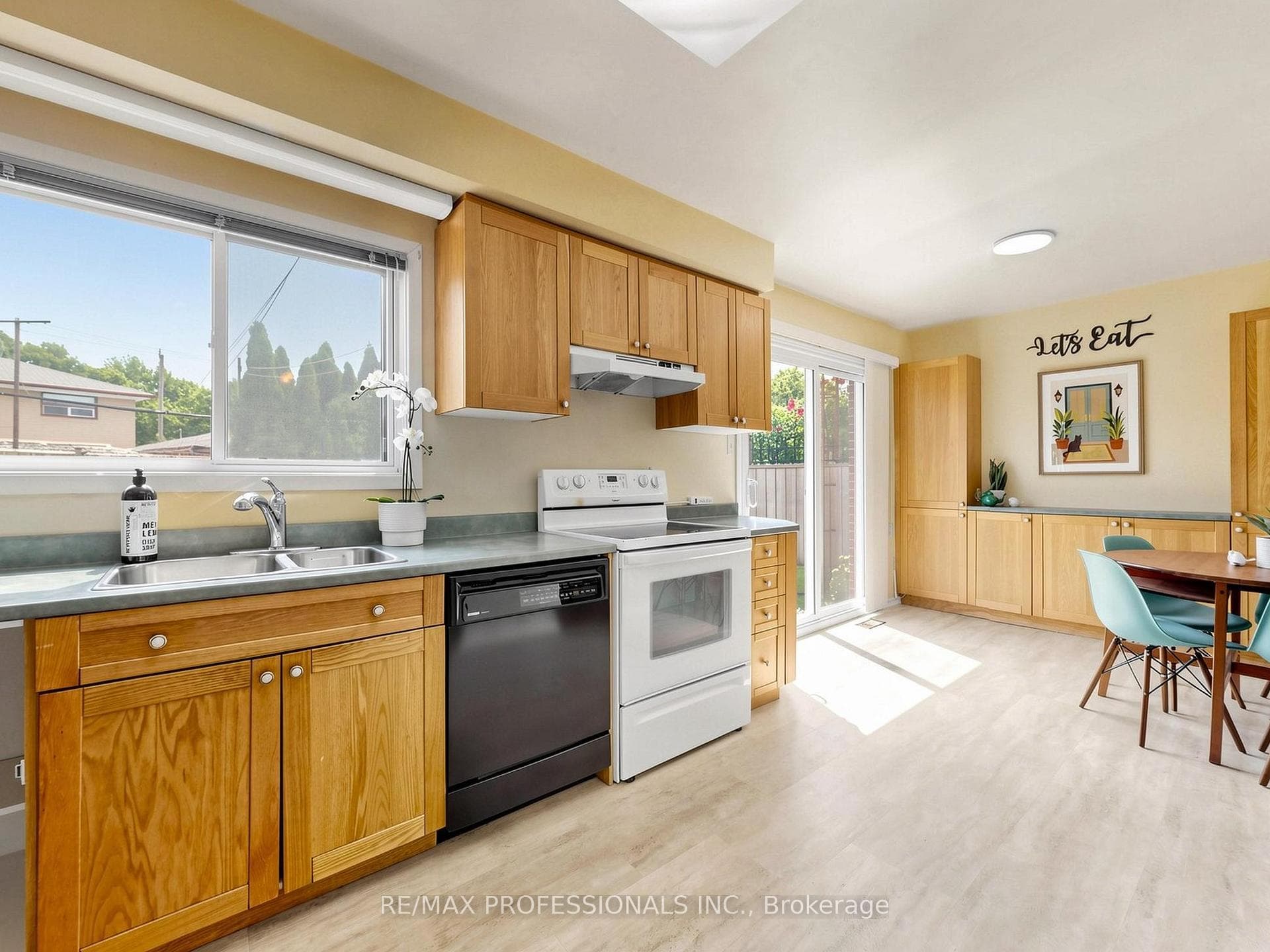 19 Davelayne Road photo 6