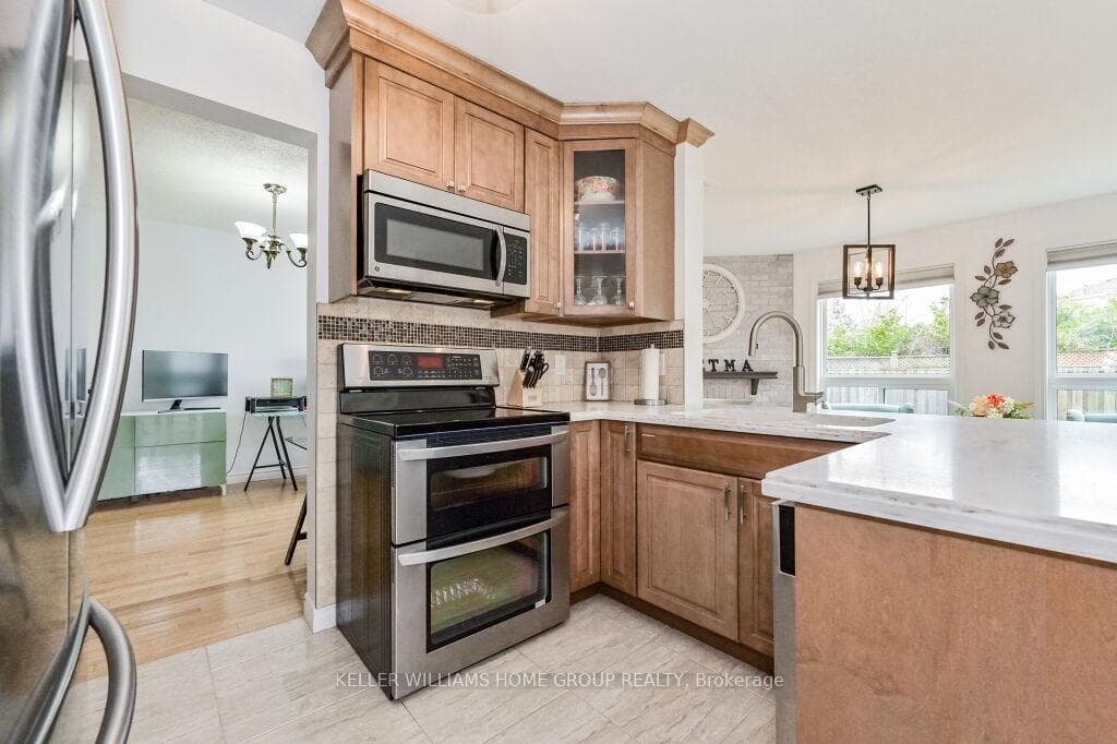 728 Woodhill Drive photo 9