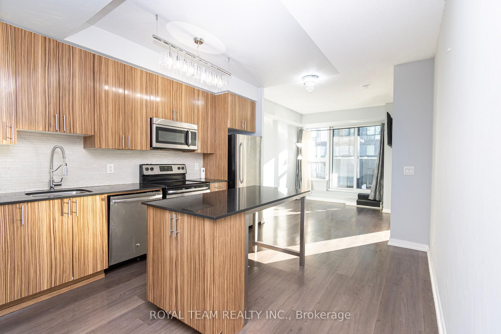 225 Sackville Street Unit 508 photo 5