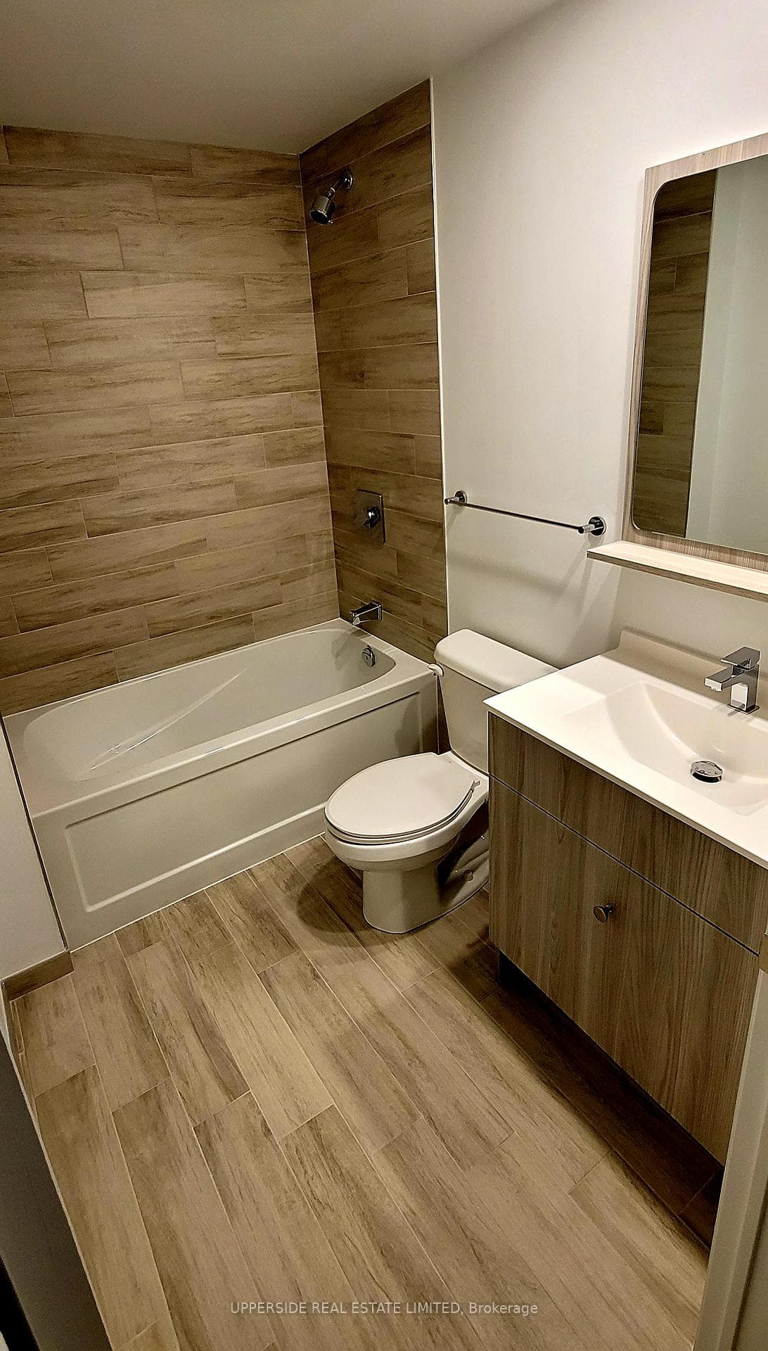 75 Canterbury Place Unit 610 photo 7