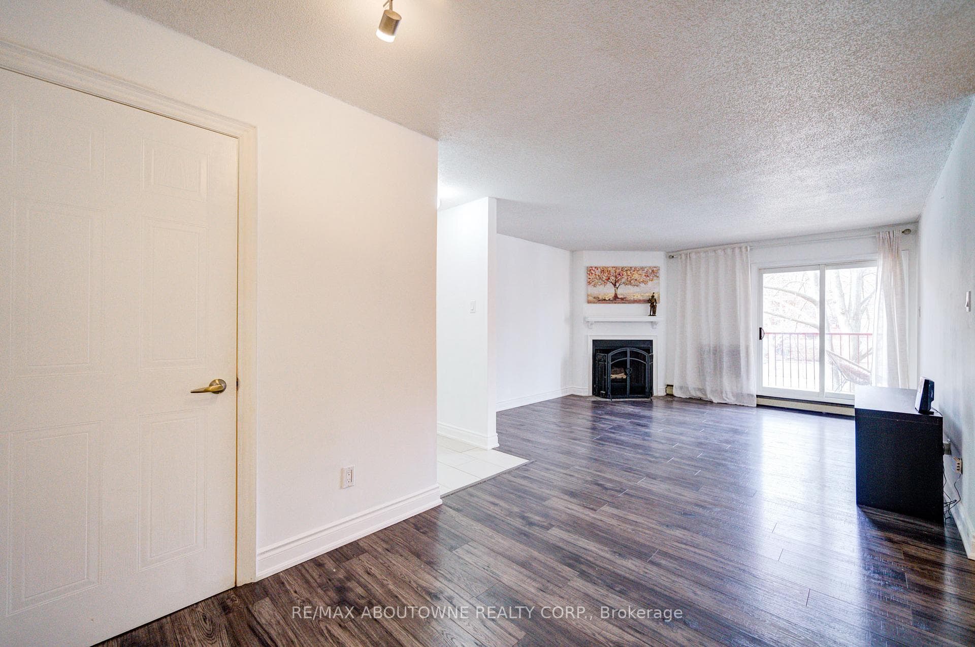 1514 Pilgrims Way Unit 521 photo 13