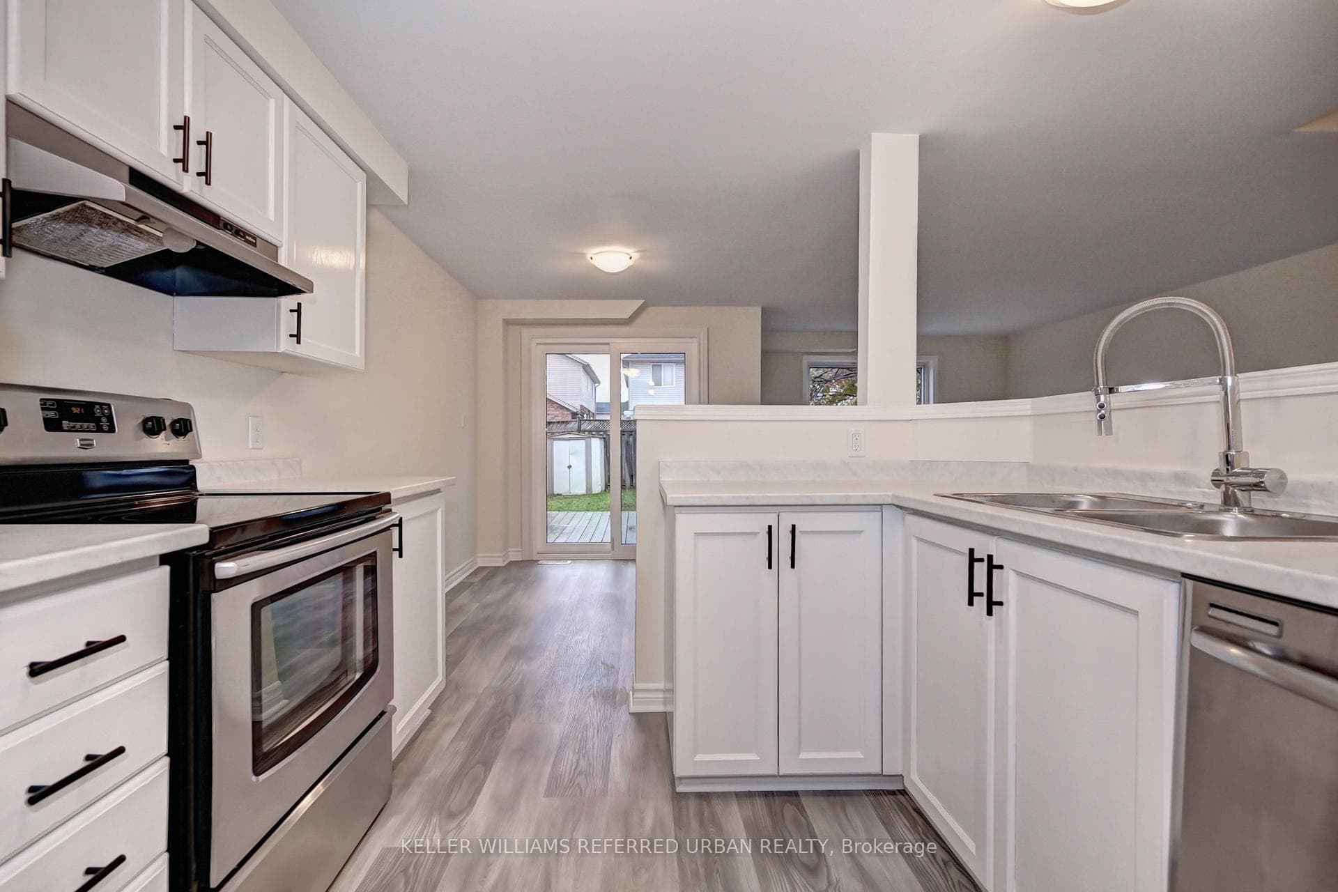 79 Activa Avenue photo 7