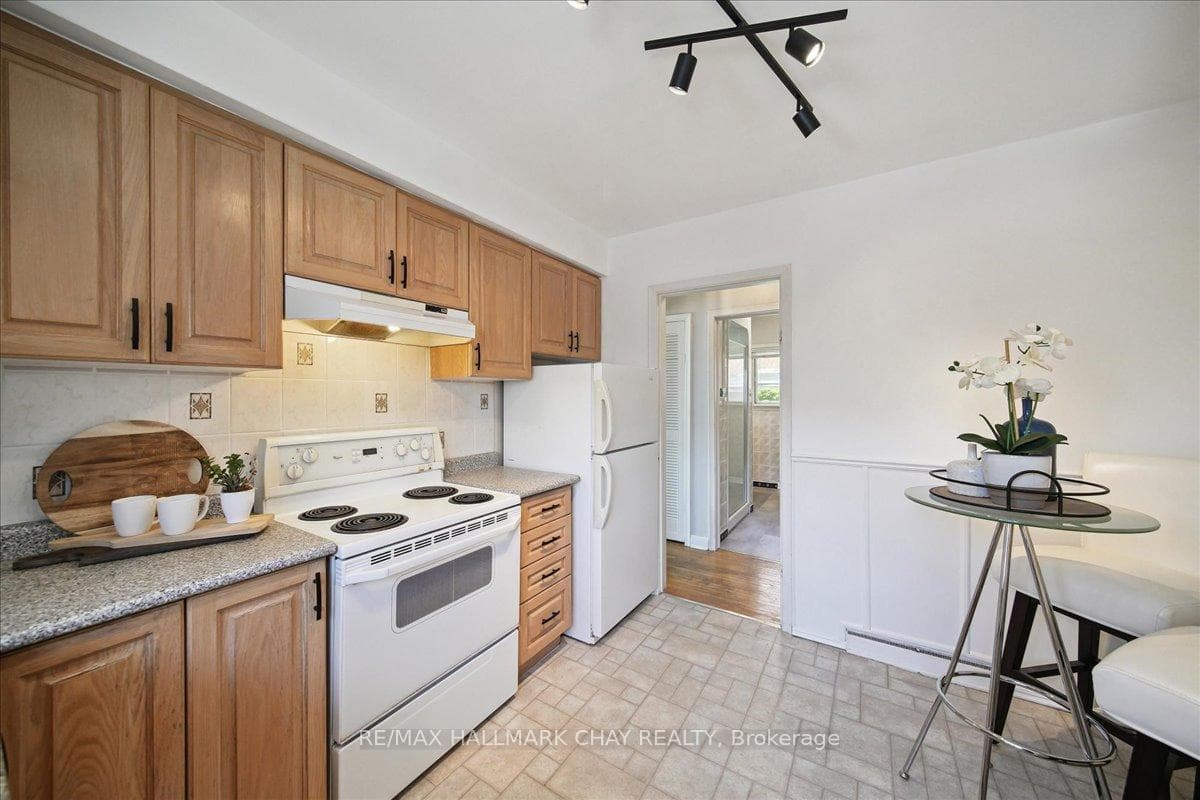 93 Clonmore Drive photo 16