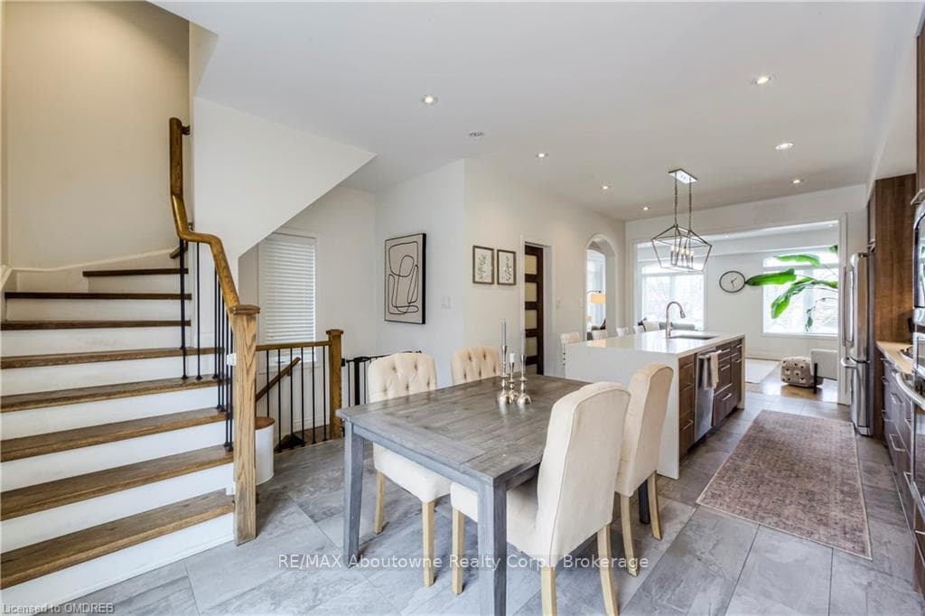 321 DALESFORD Road photo 20