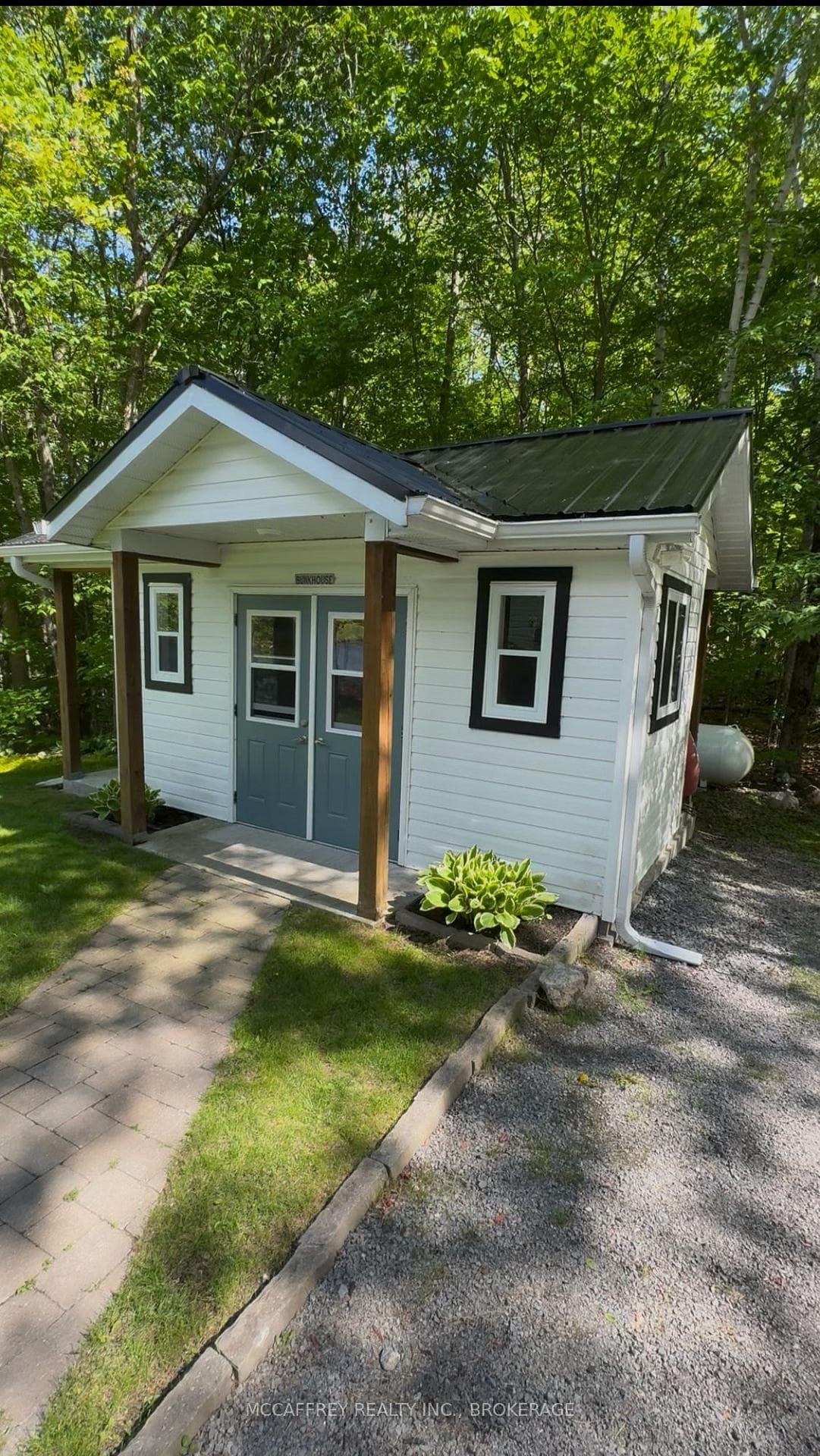1140 Phillips Lane photo 33
