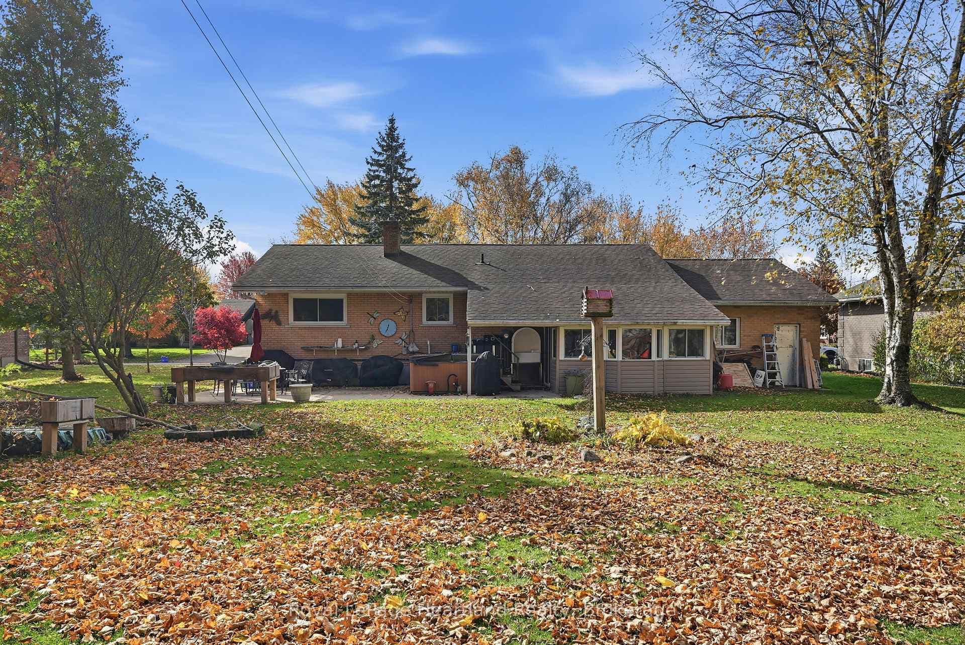 292 Wellington Street photo 23