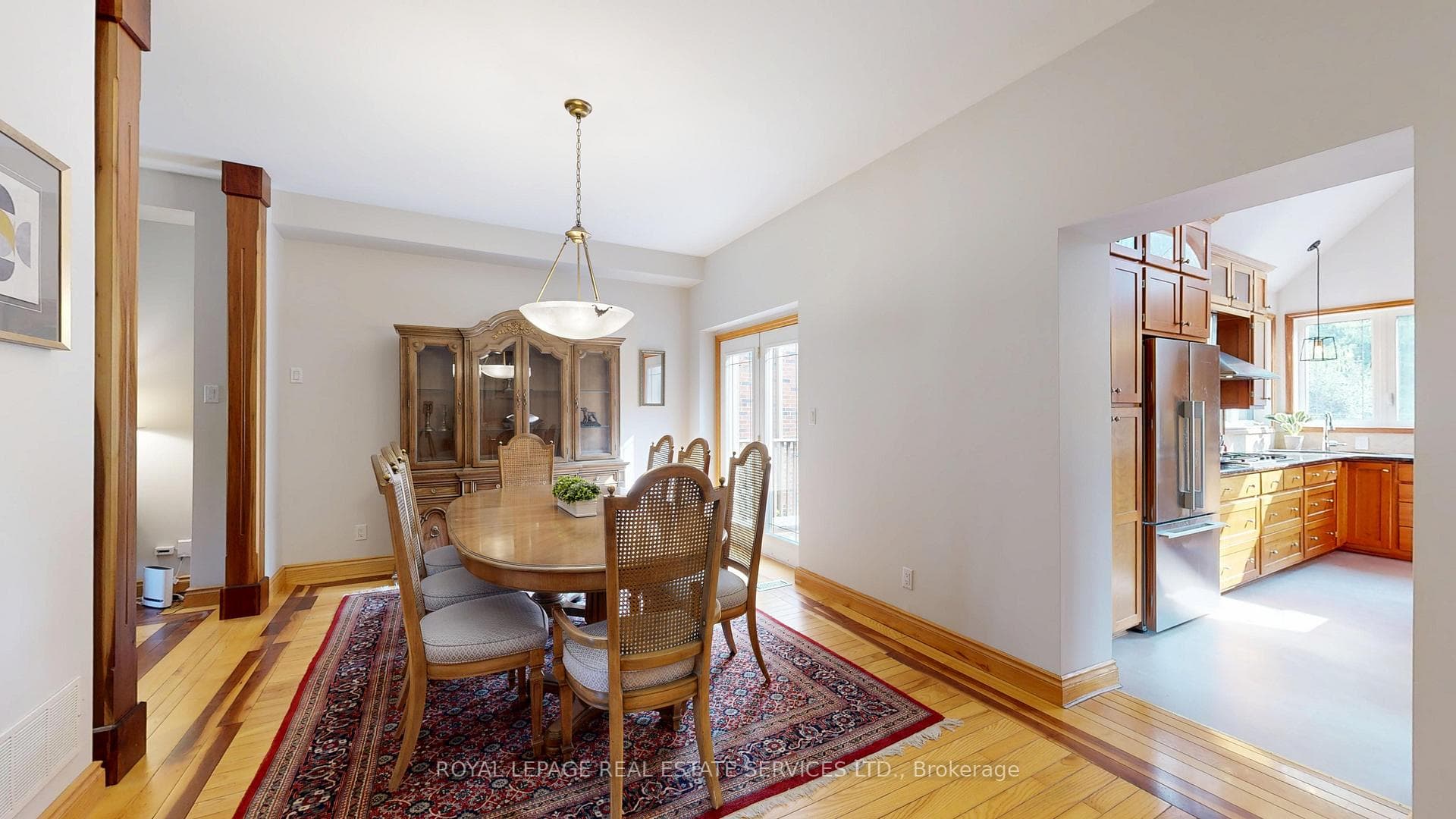 105 Botfield Avenue photo 14
