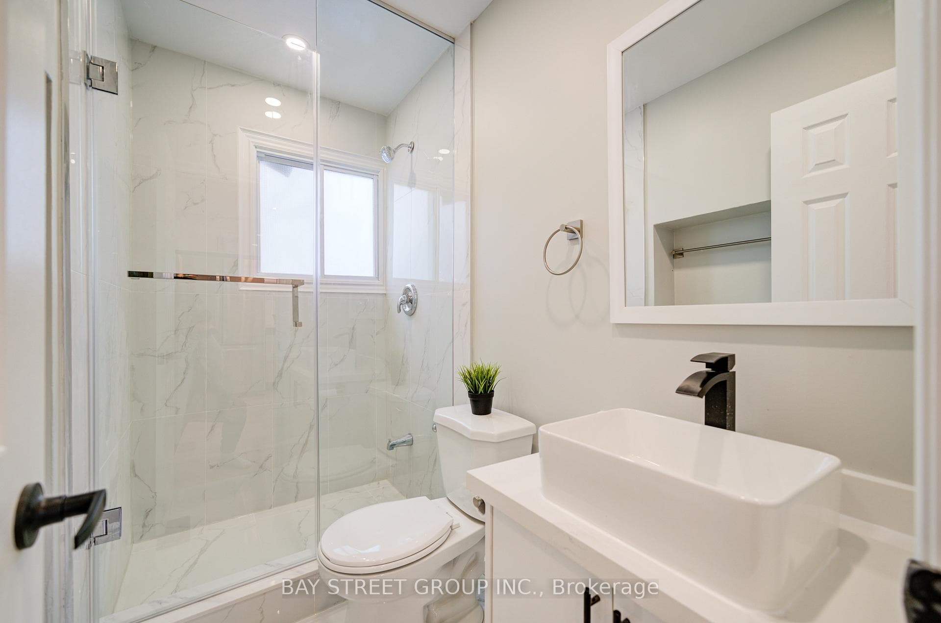 391 Lake Drive photo 10