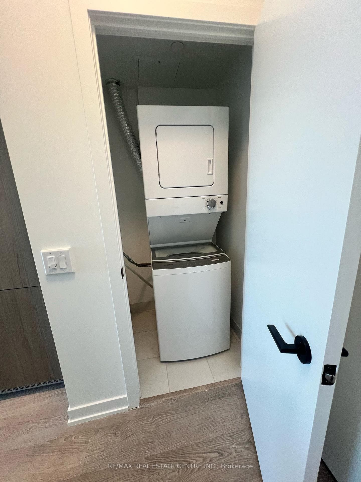 215 Lakeshore Road Unit 336 photo 15