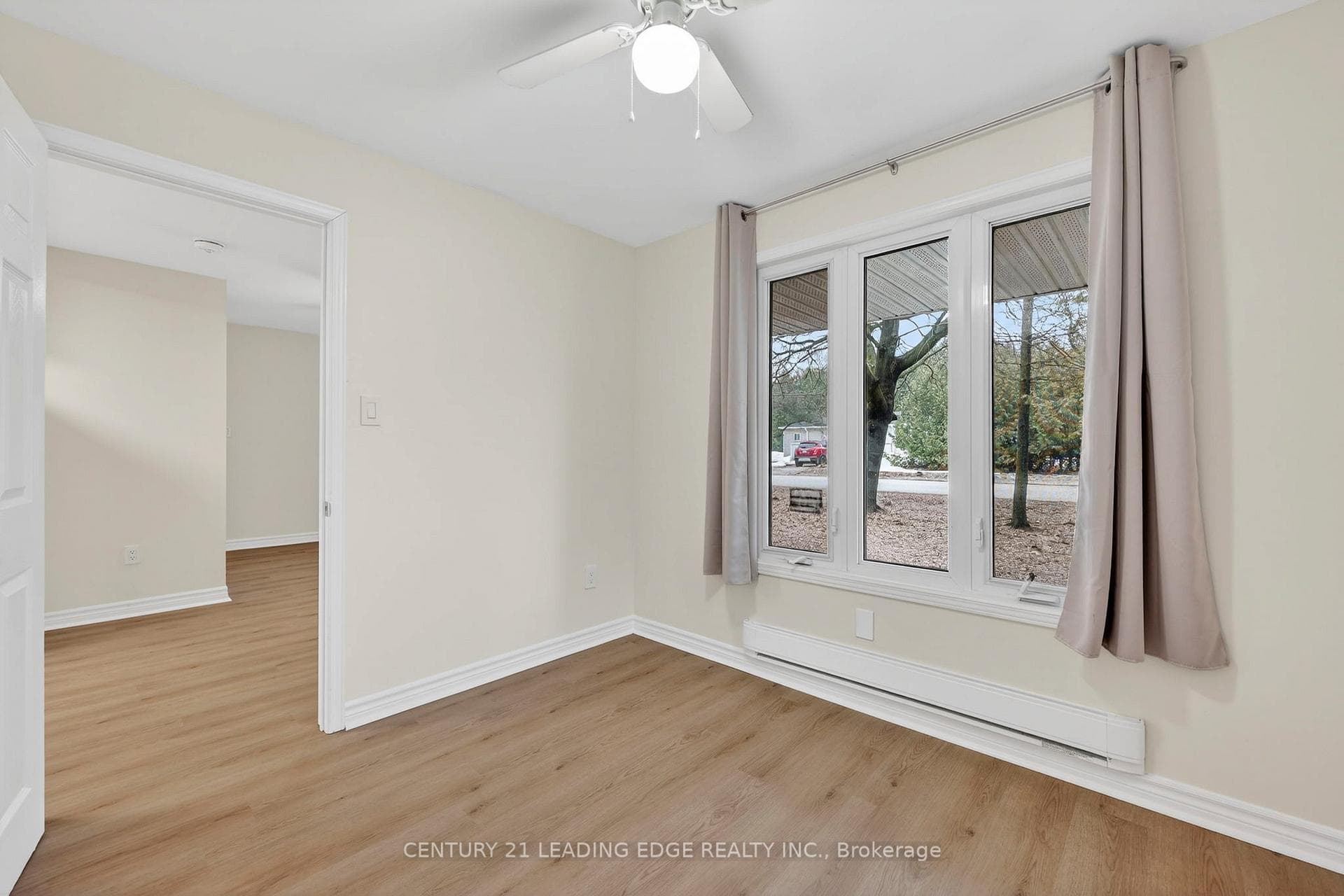 2073 Kate Avenue photo 9
