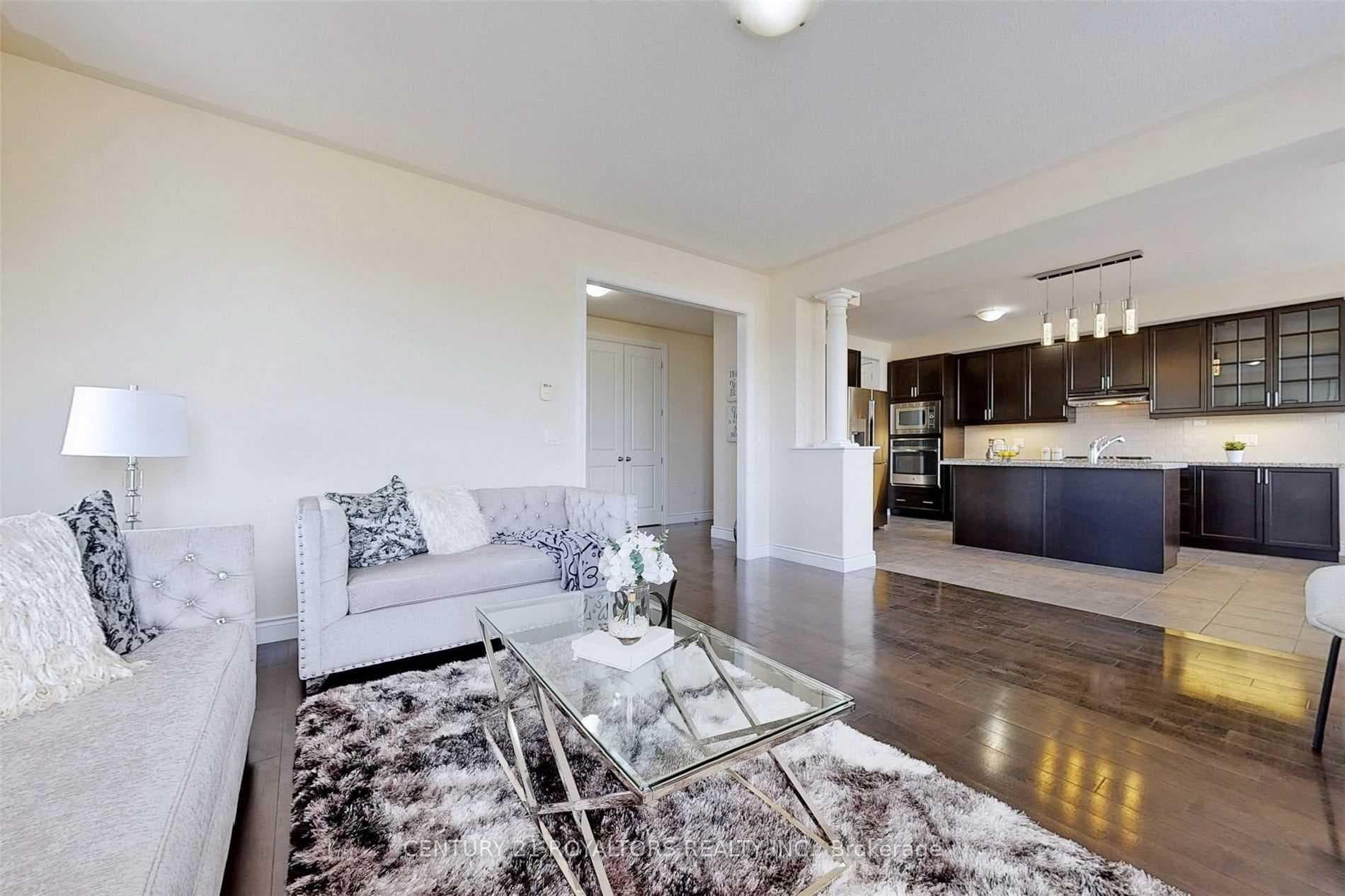 1572 Cahill Drive photo 4