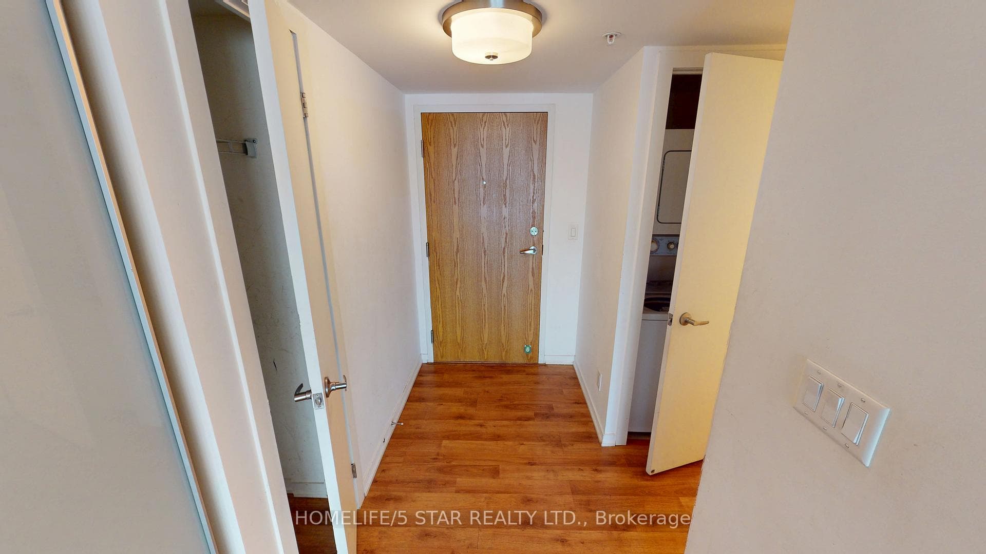20 Joe Shuster Way Unit 321 photo 2