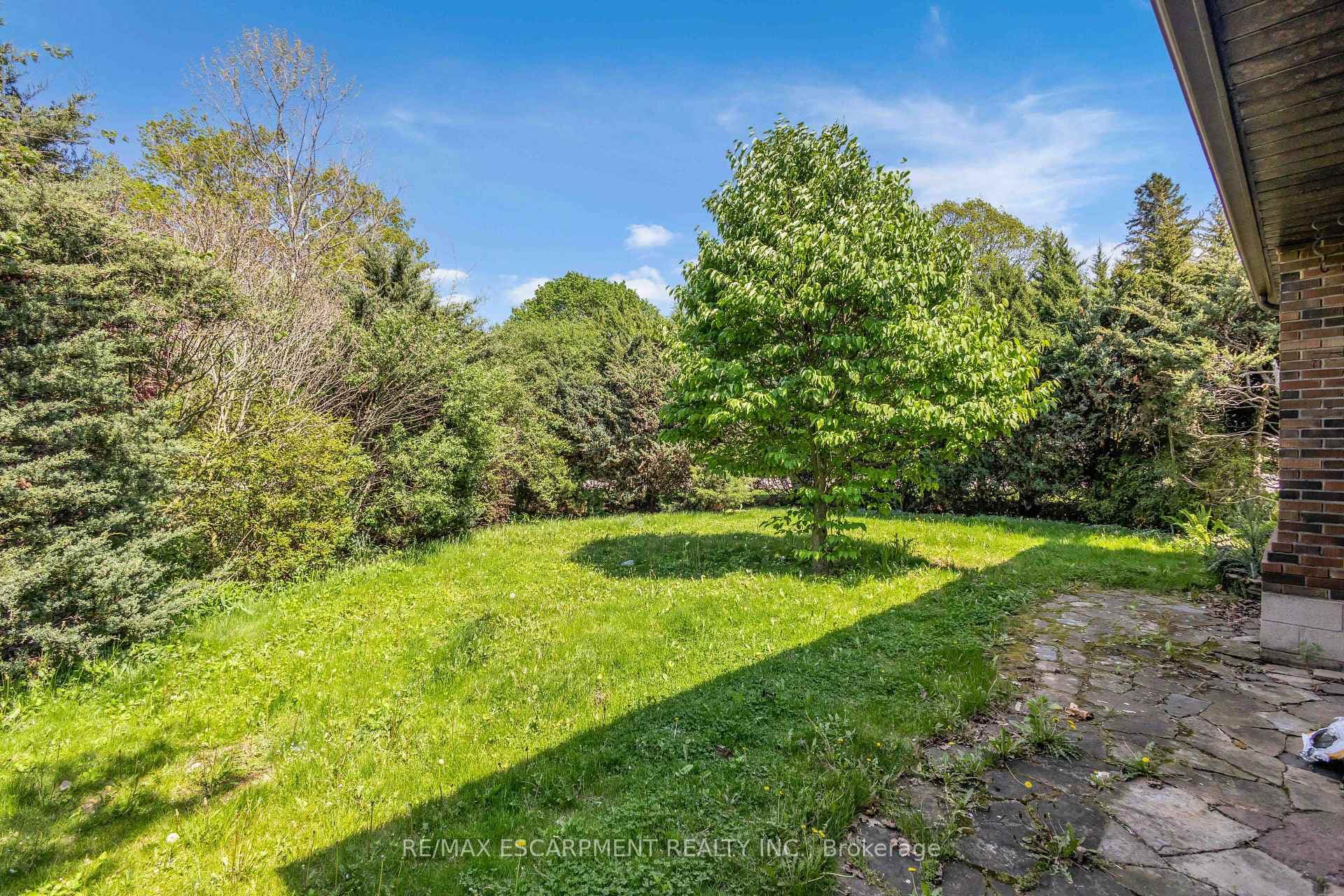626 Iroquois Avenue photo 41