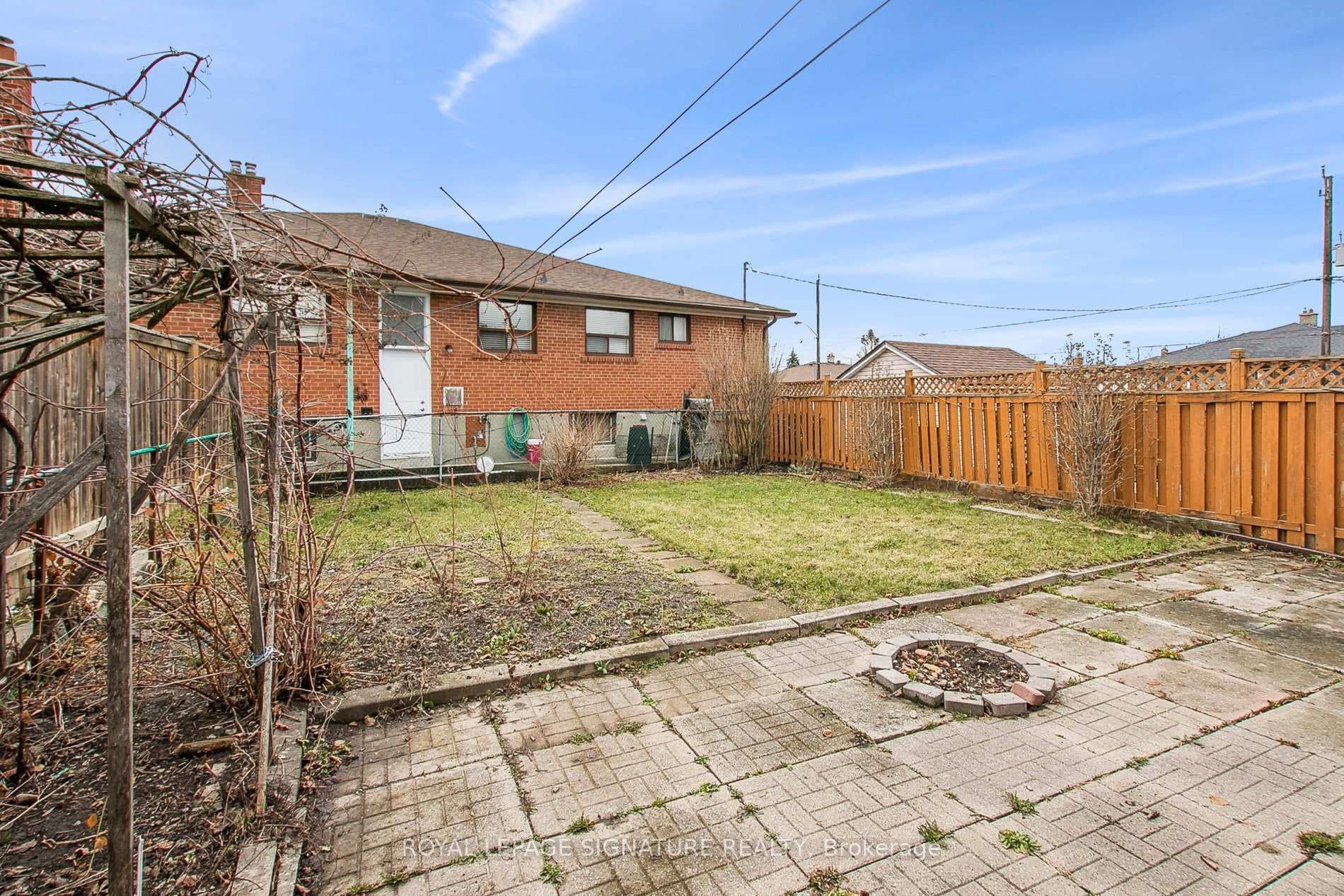 155 Spenvalley Drive photo 27