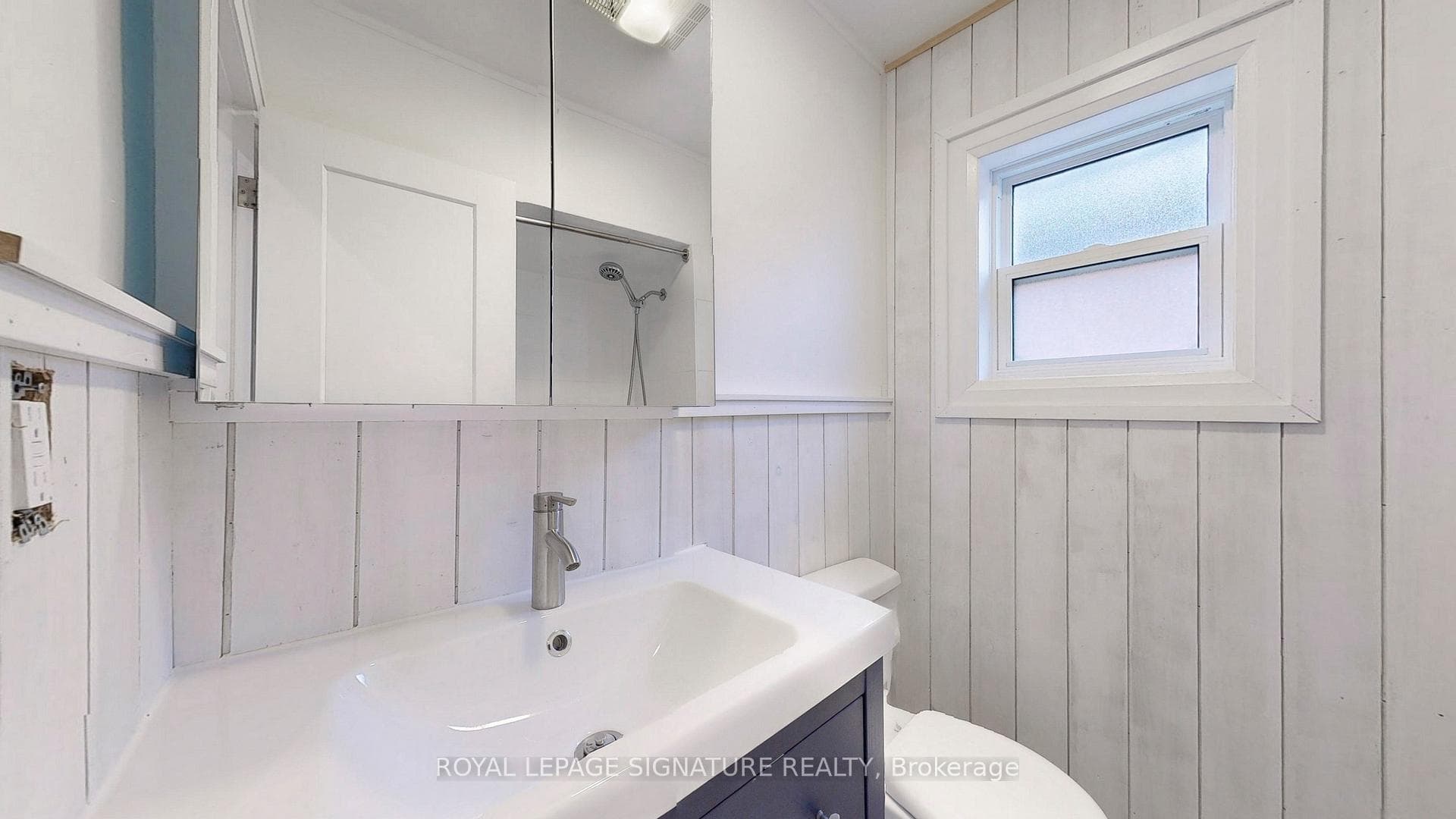 500 Atlas Avenue photo 22