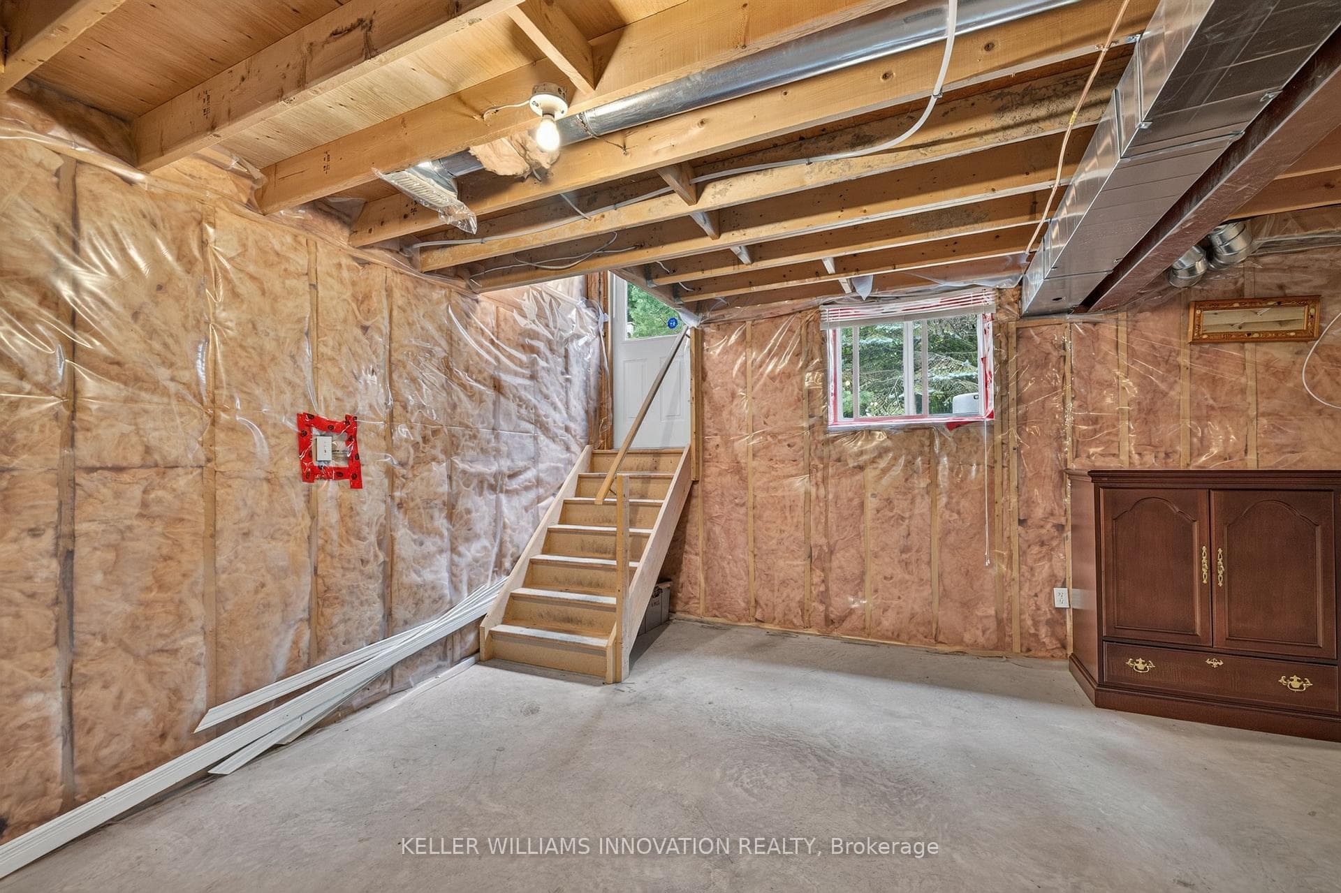 95 Tovell Drive photo 33