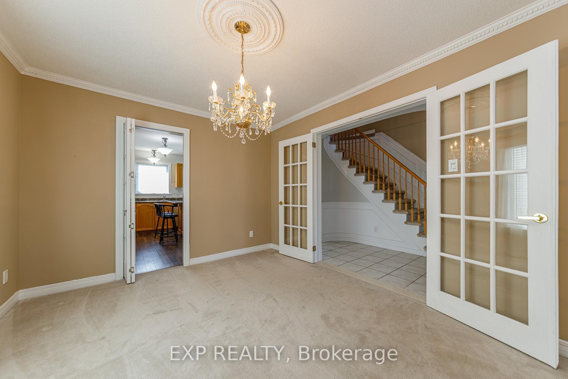 40 Newborough Crescent photo 7