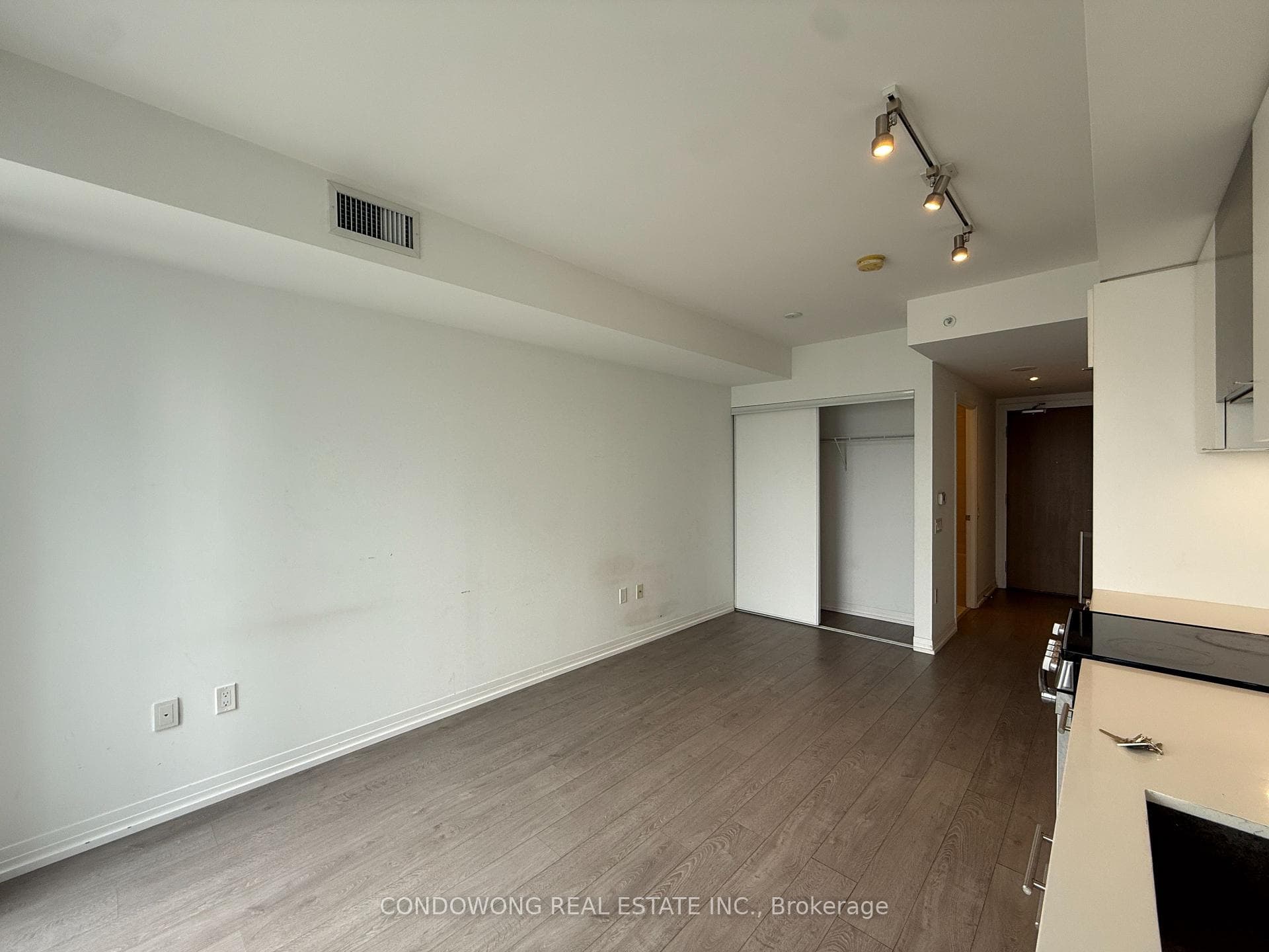 251 Jarvis Street Unit 3007 photo 7