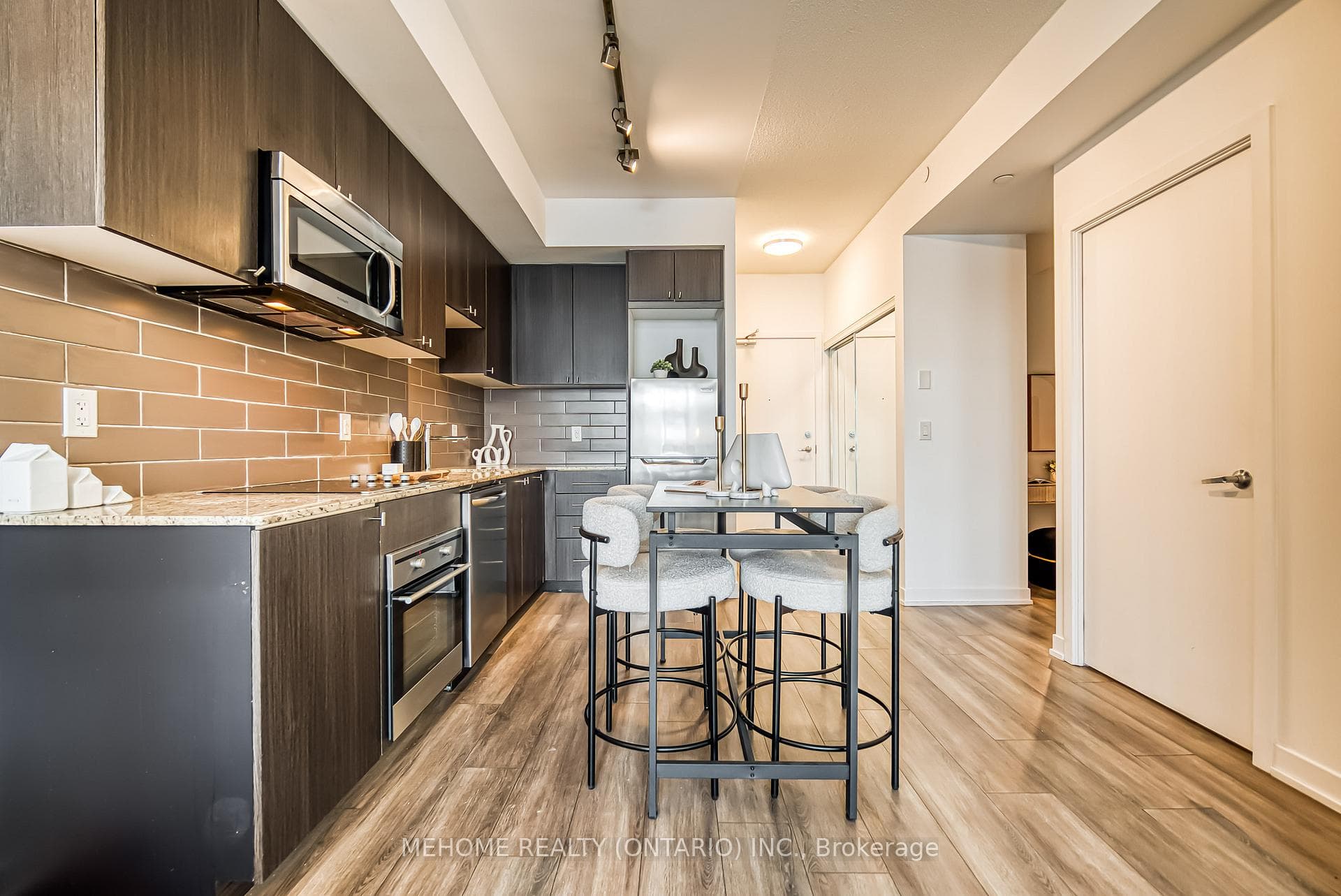 18 Rean Drive Unit 202 photo 8