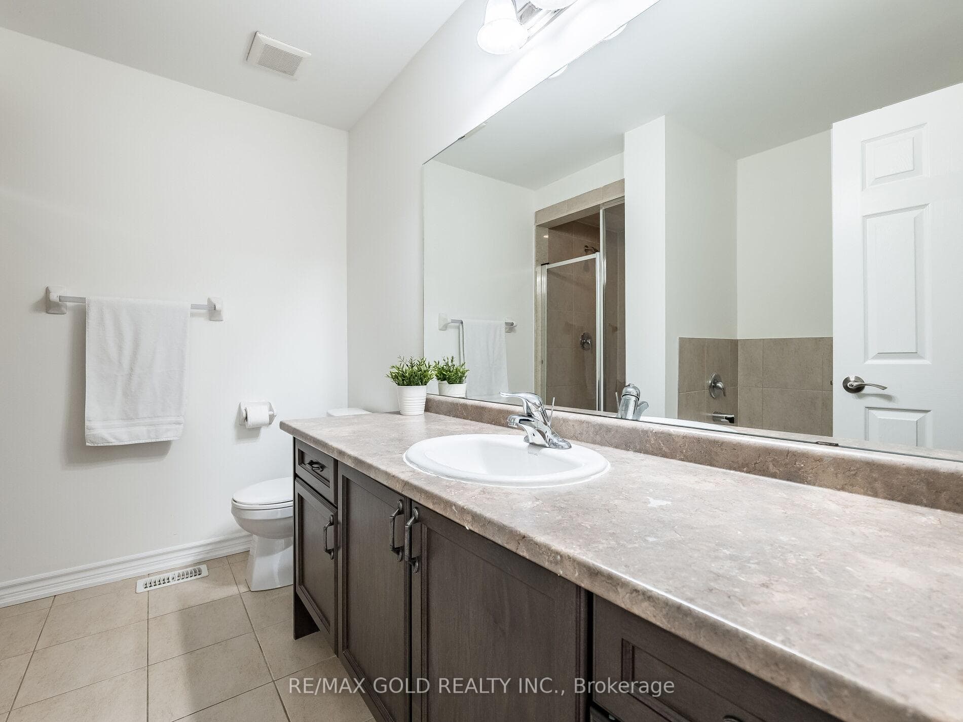 Master Ensuite