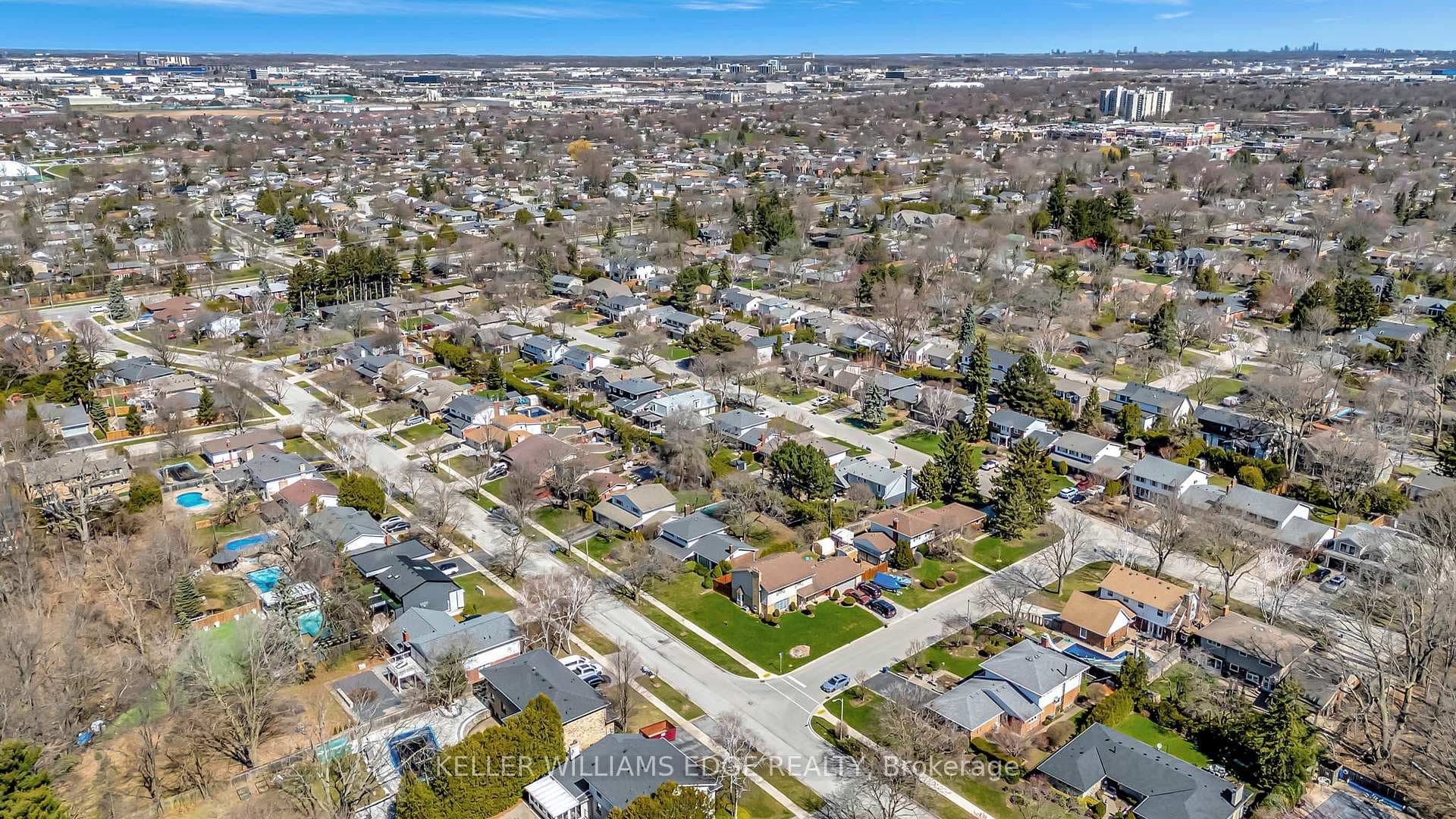 365 Goodram Drive photo 34