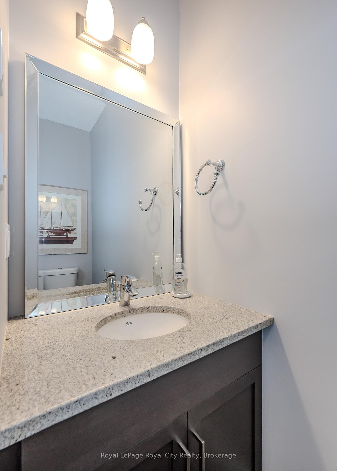 254 Gosling Gardens Unit 26 photo 13