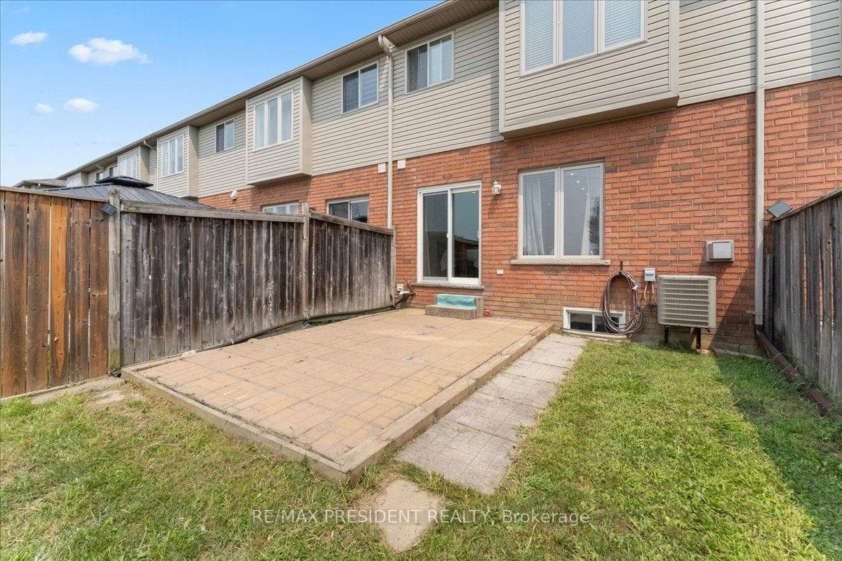 285 Southbrook Drive photo 37