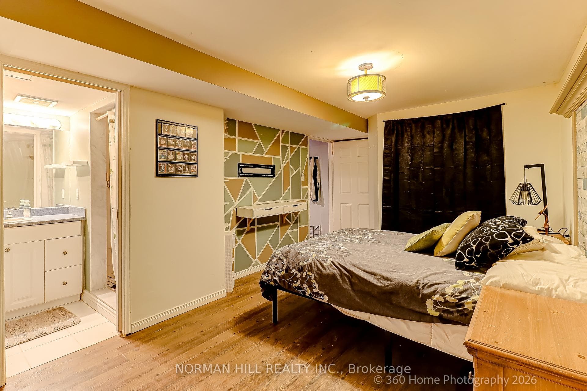 13 Eves Court photo 30