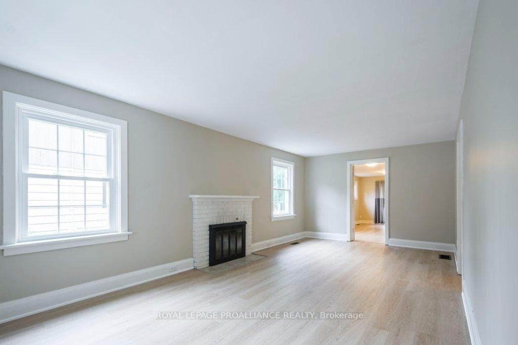 306 Macdonald Avenue photo 14