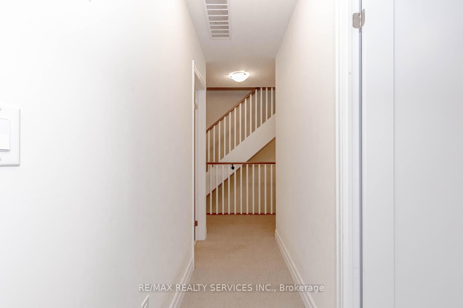 665 Cricklewood Drive Unit 729 photo 23