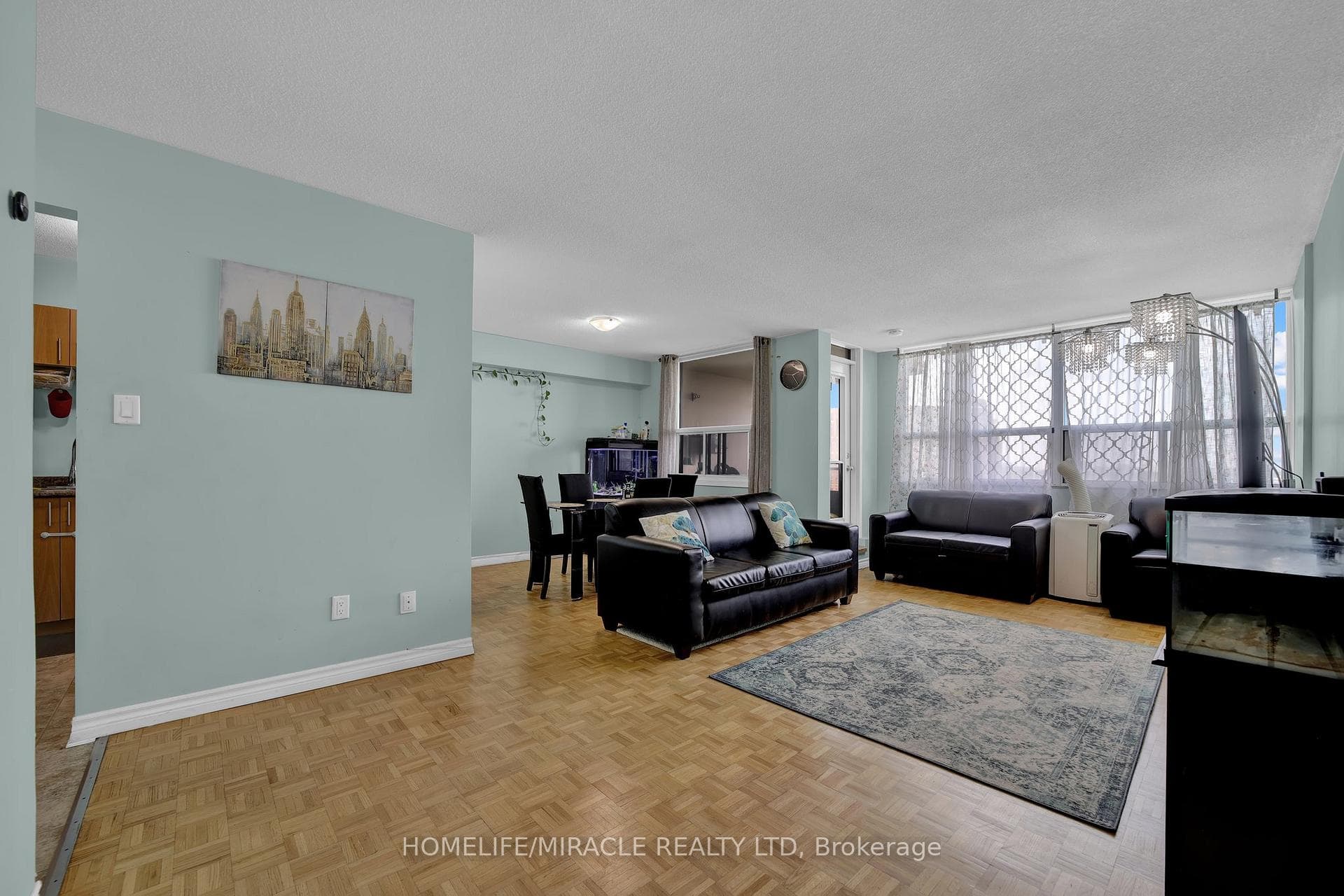 551 The West Mall Avenue Unit 1102 photo 8