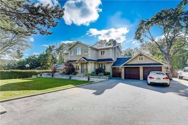 2668 Bayview Avenue photo 1