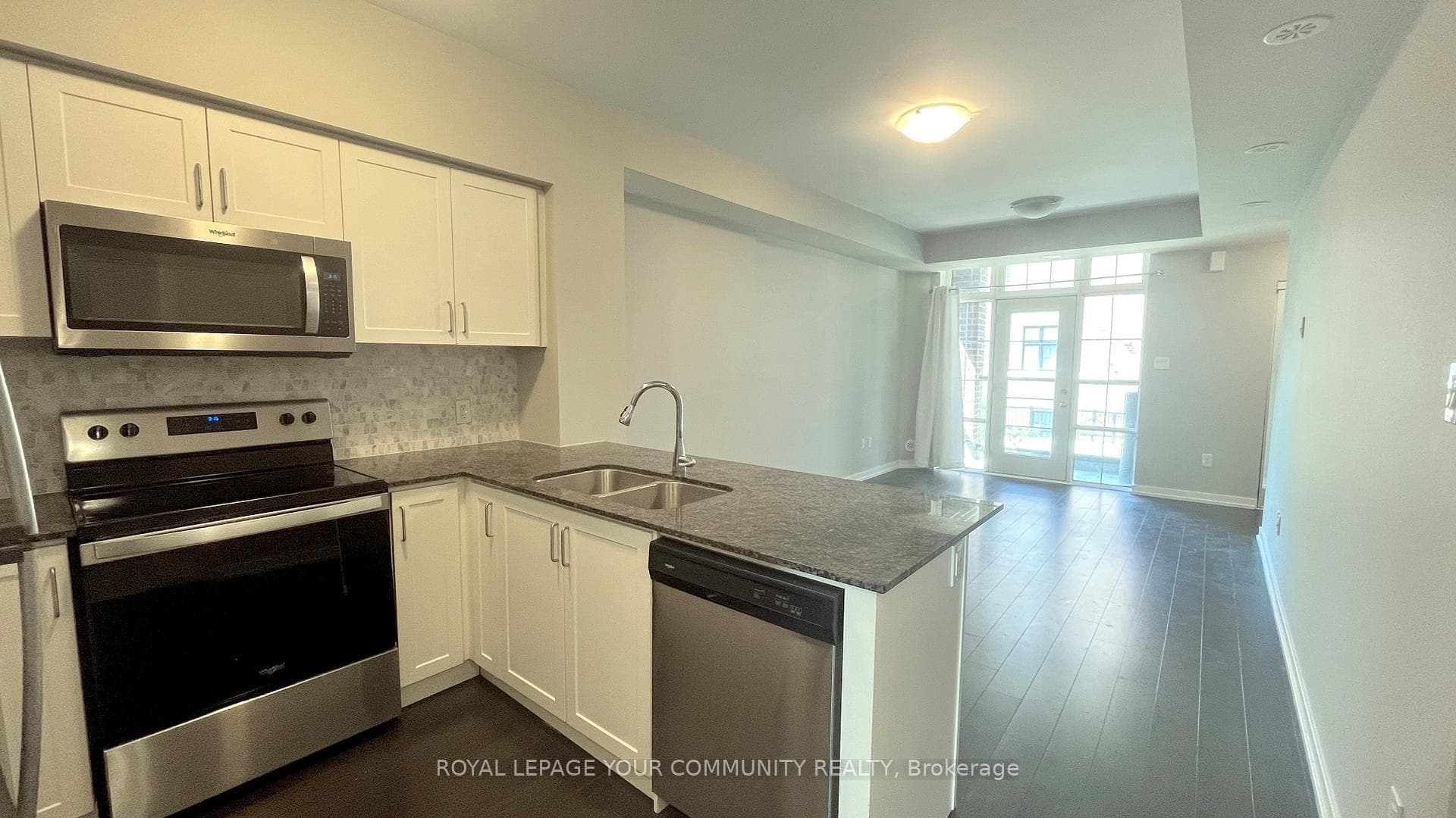2 Linsmore Place Unit 208 photo 8